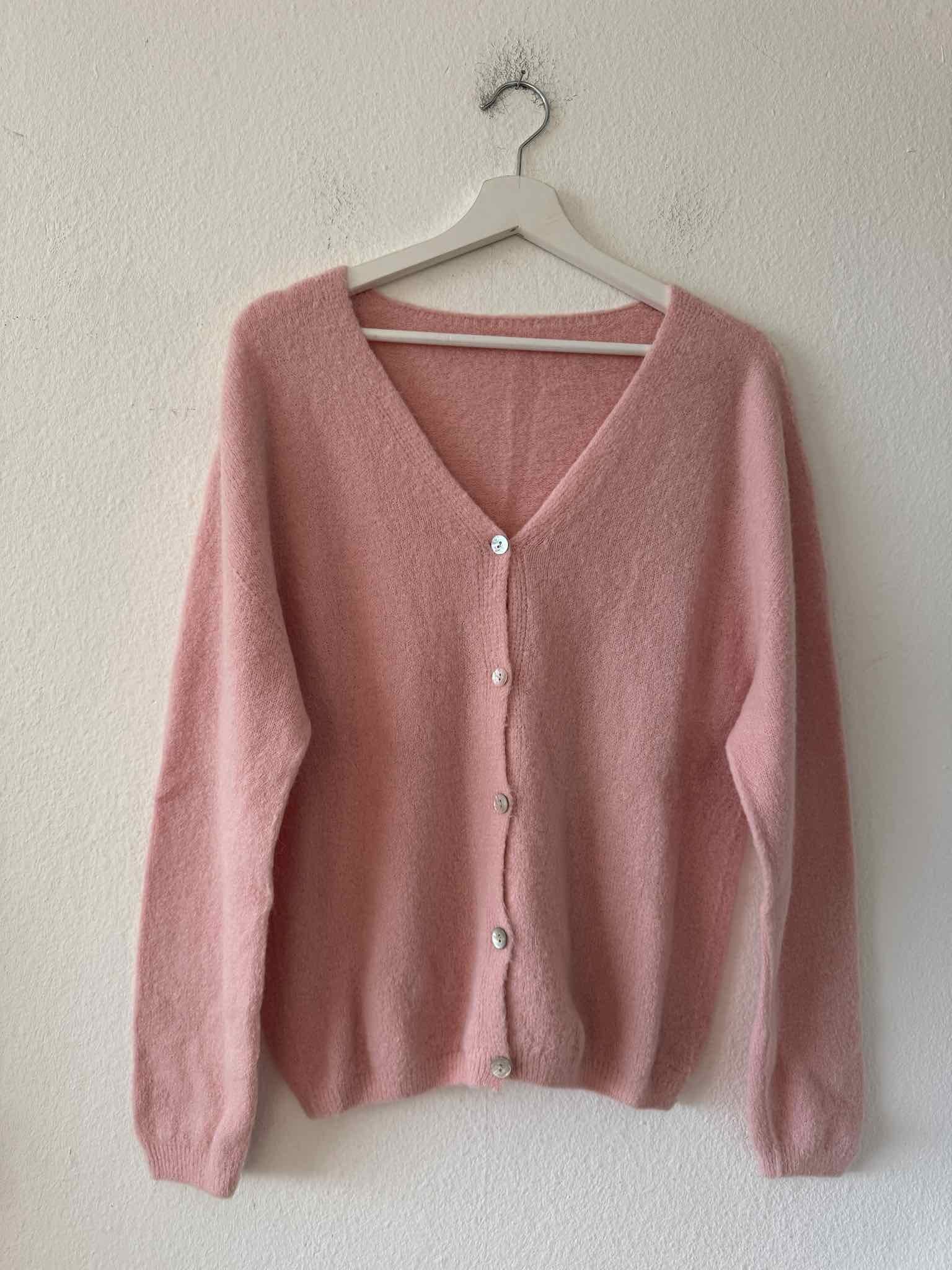 Basic Baby Alpaka Cardigan für Damen in Baby Rosé von Maingold Basics