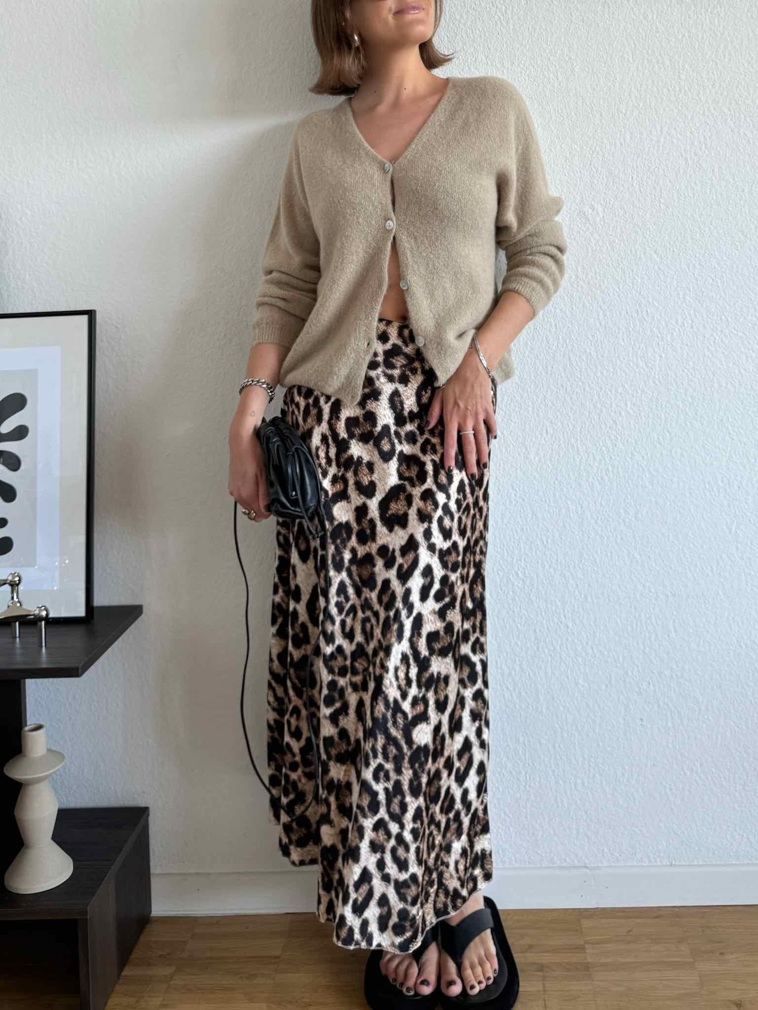 Basic Baby Alpaka Cardigan für Damen in Camel von Maingold Basics