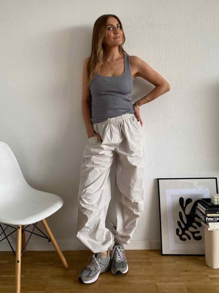 Basic Top aus Strick in Grey für Damen von maingoldbasics.de