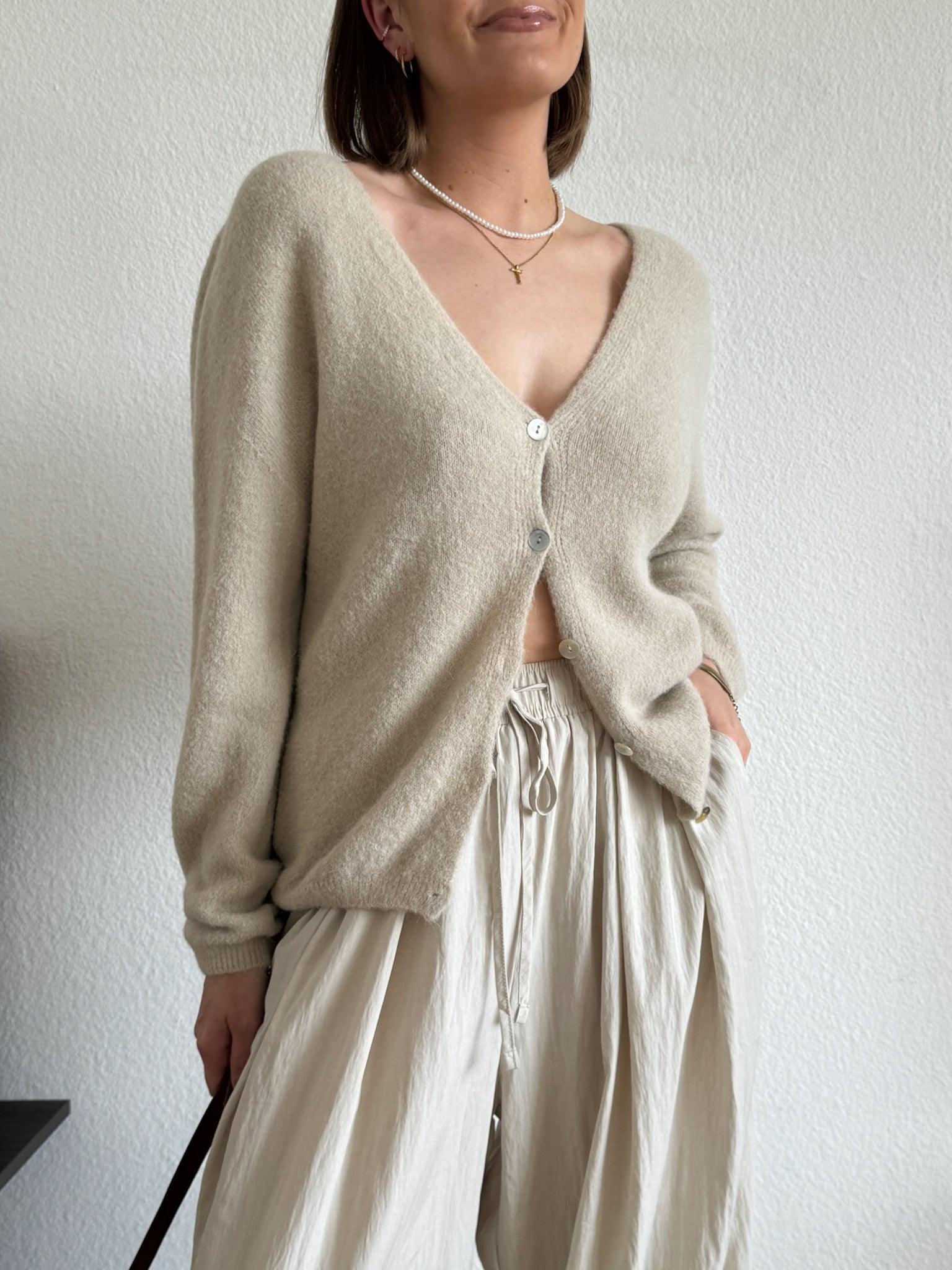 Basic Baby Alpaka Cardigan für Damen in Beige von Maingold Basics