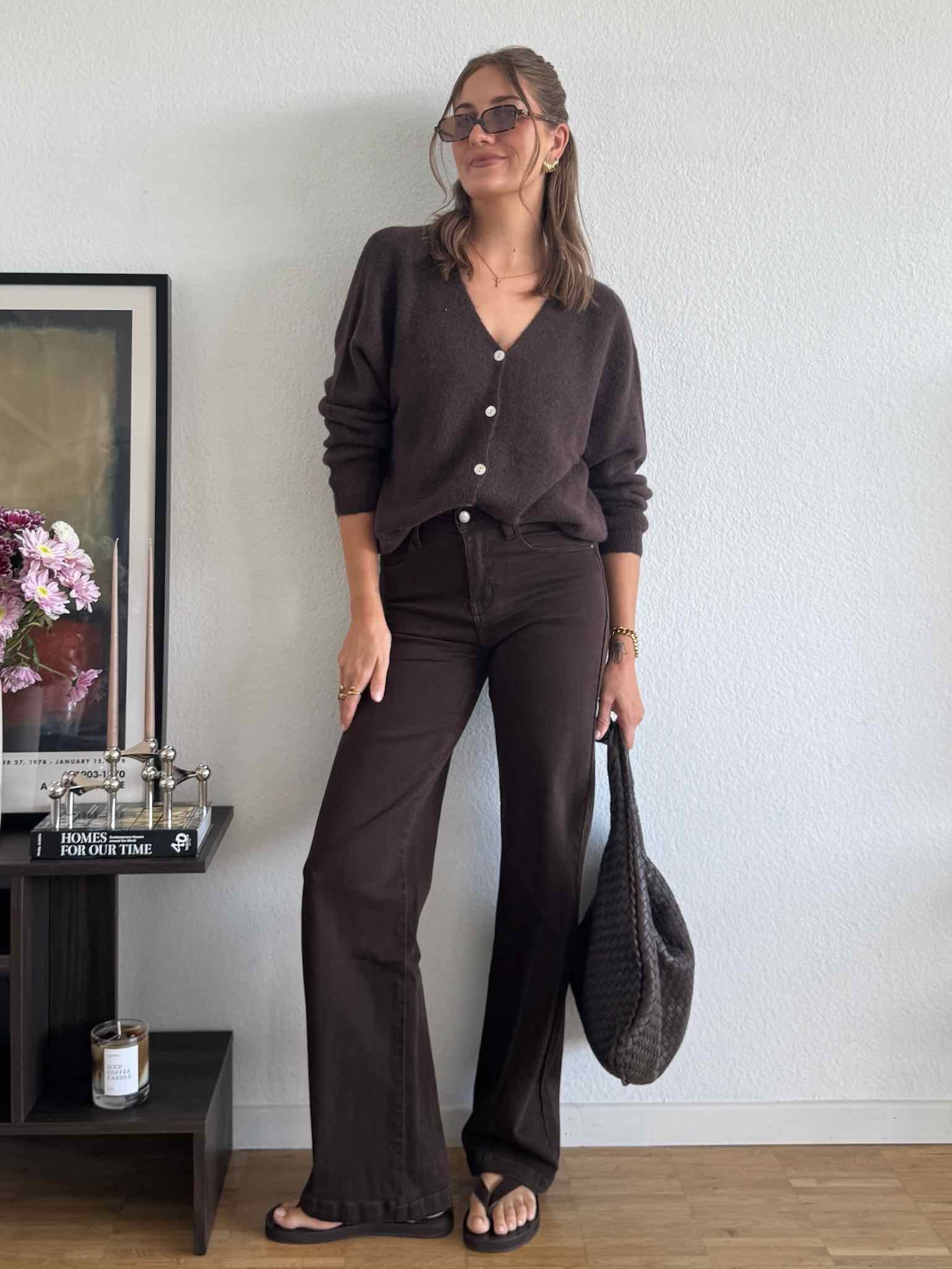 Basic Baby Alpaka Cardigan für Damen in Chocolate von Maingold Basics