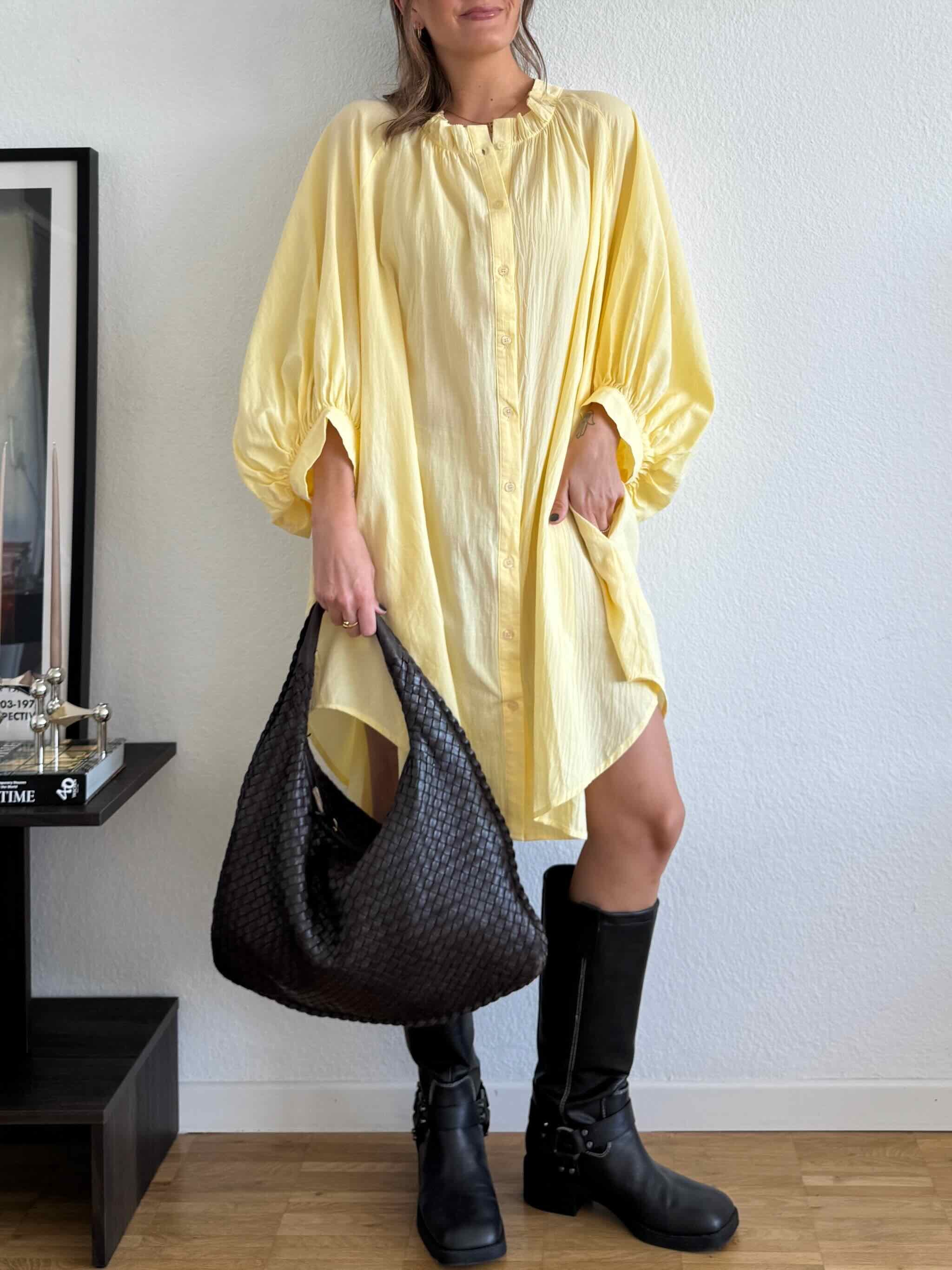Blusenkleid mit Rückendetail für Damen in Butter Yellow von Maingold Basics