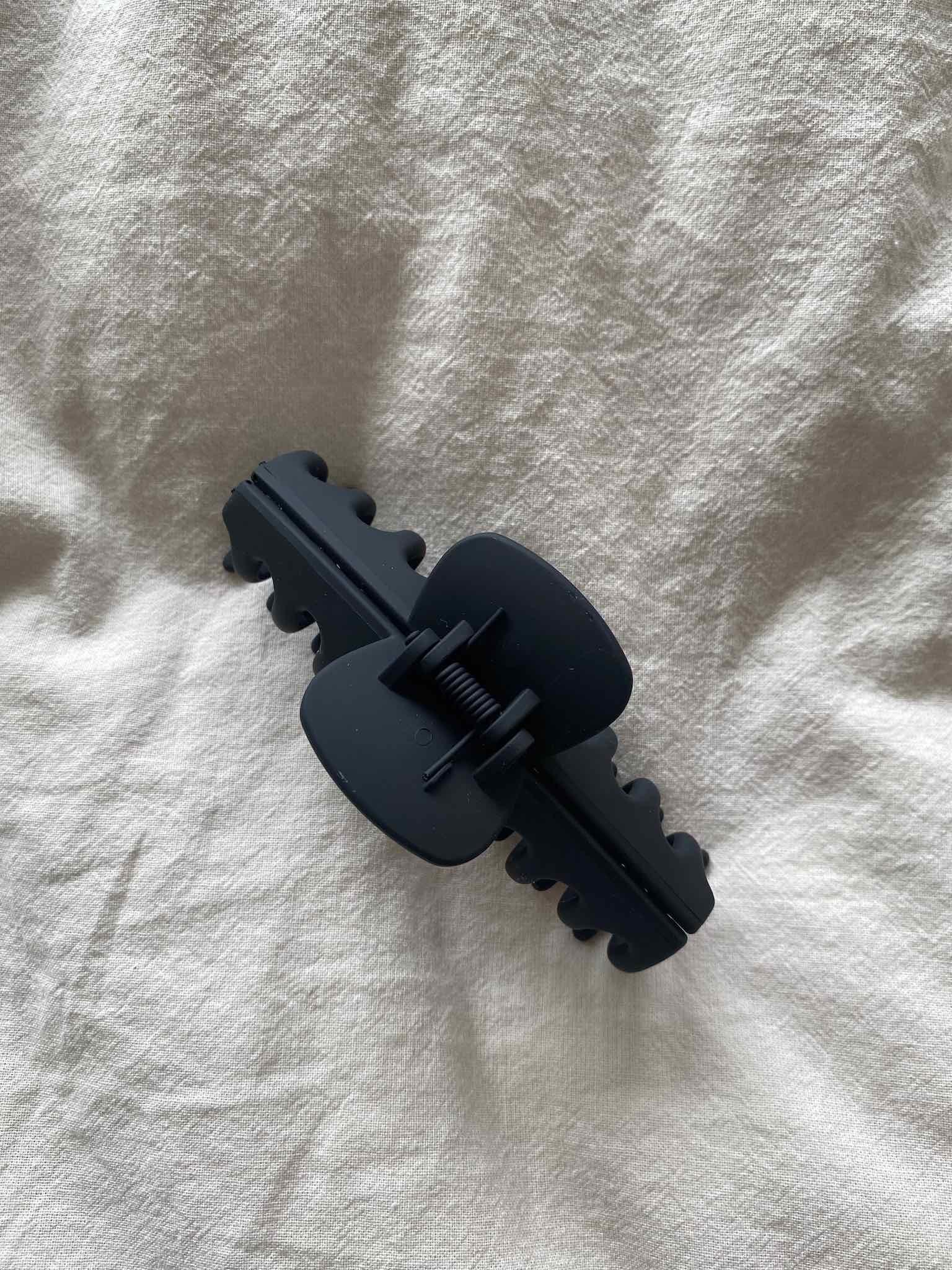 Haarklammer Hair Claw für Damen in Groß Farbe Black von Maingold Basics