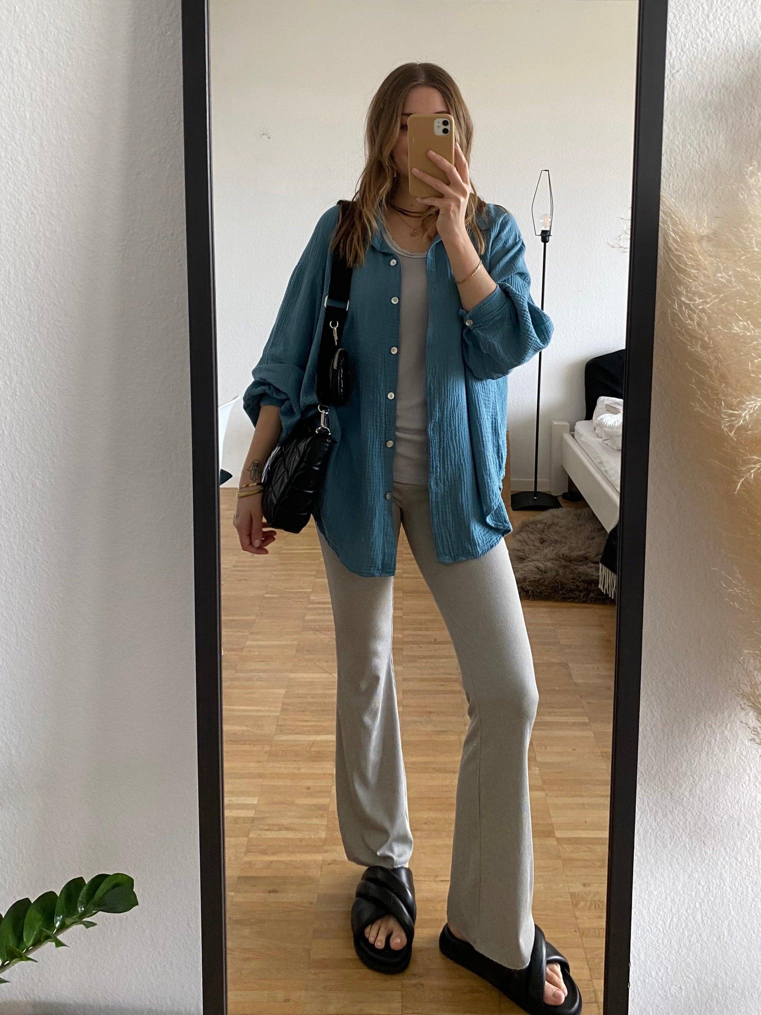 Kurze Musselin Bluse - Blue Grey