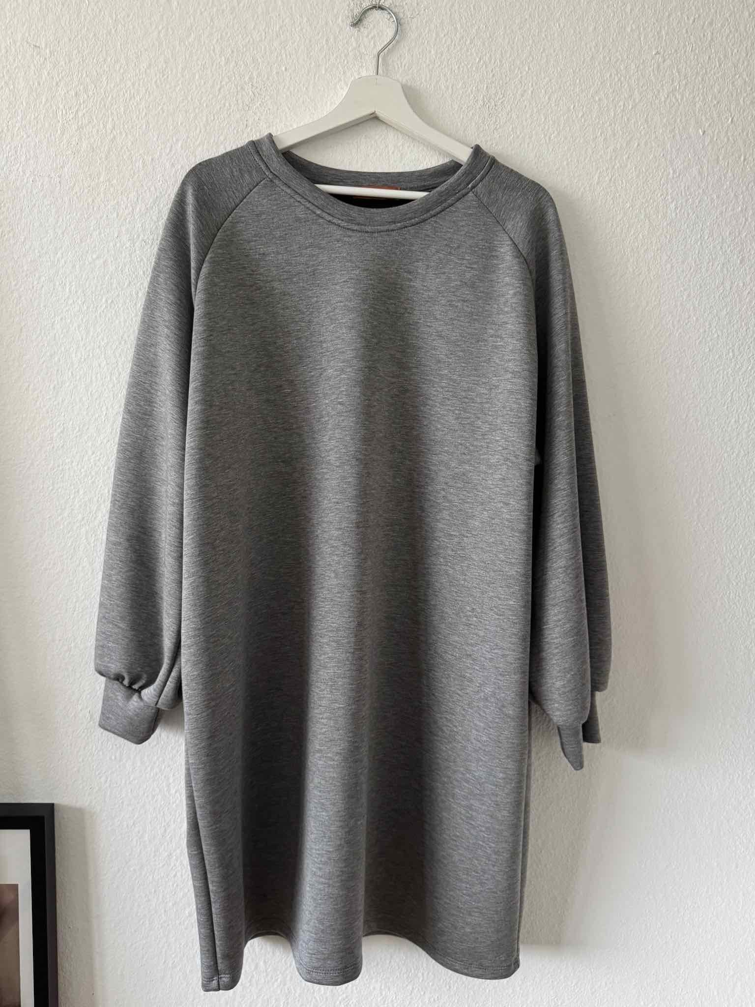 Langarm Kleid aus Modal für Damen in Grey von Maingold Basics