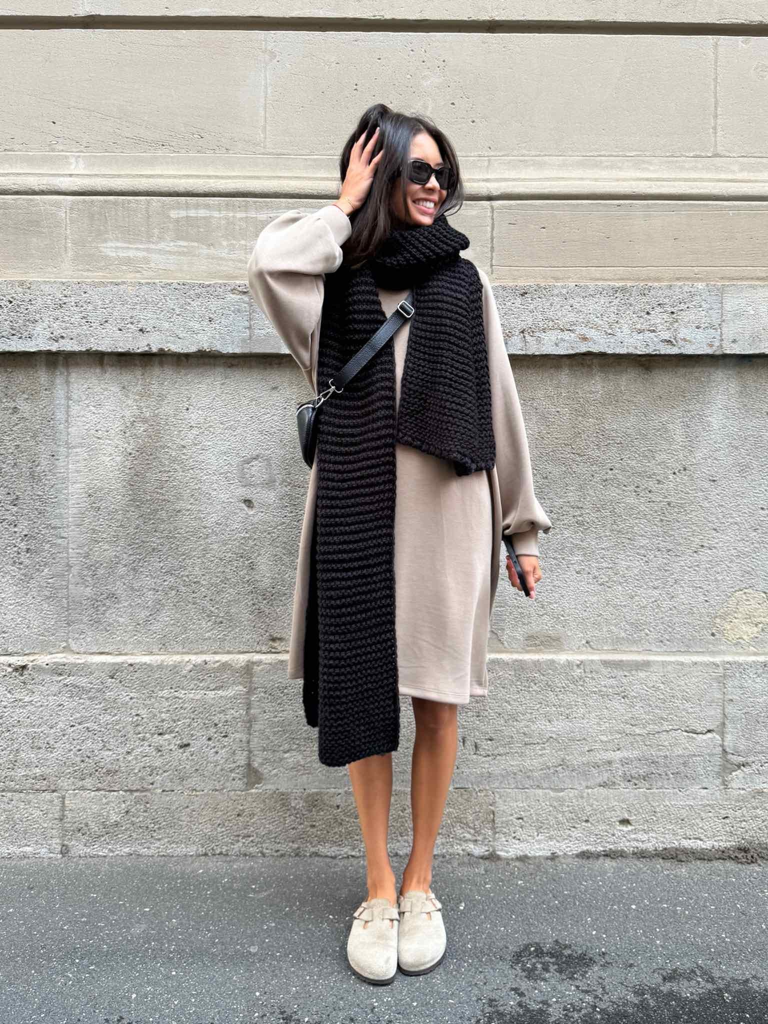 Langarm Kleid aus Modal für Damen in Khaki von Maingold Basics