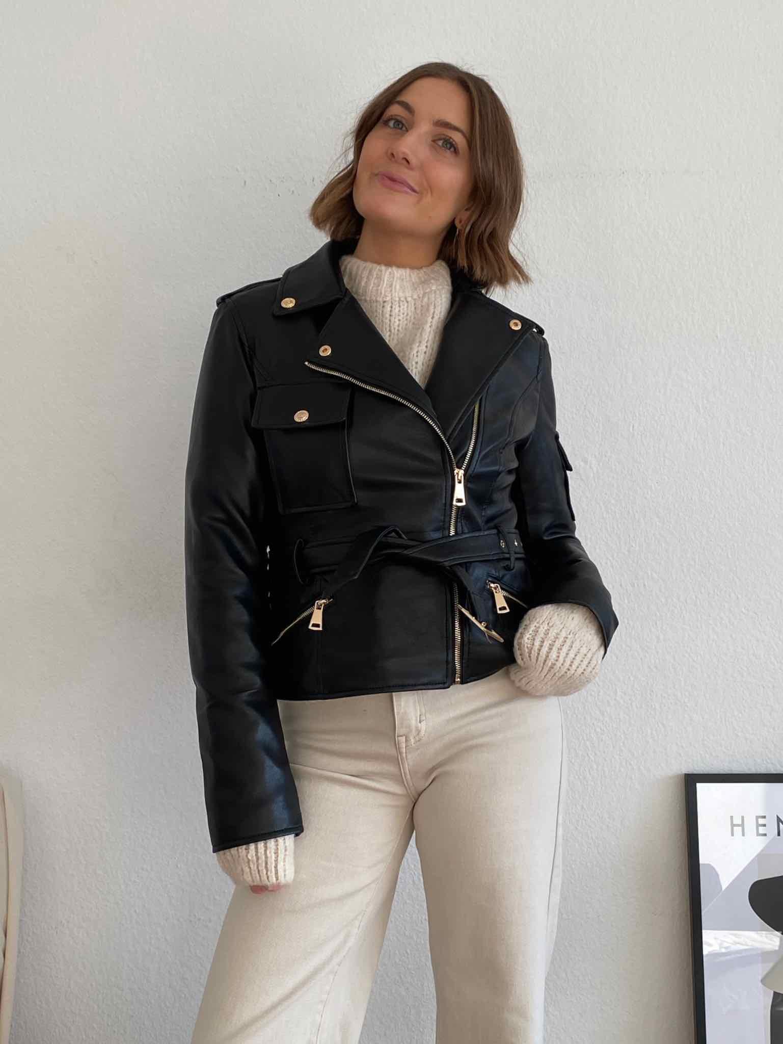 Lederimitatjacke mit Gürtel für Damen in Black von Maingold Basics