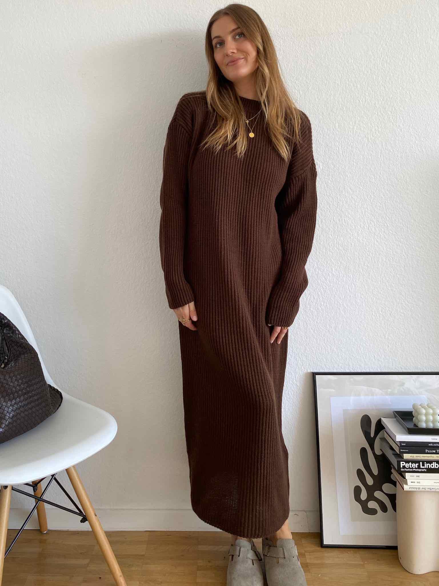 Long Knit Dress für Damen in Brown von Maingold Basics