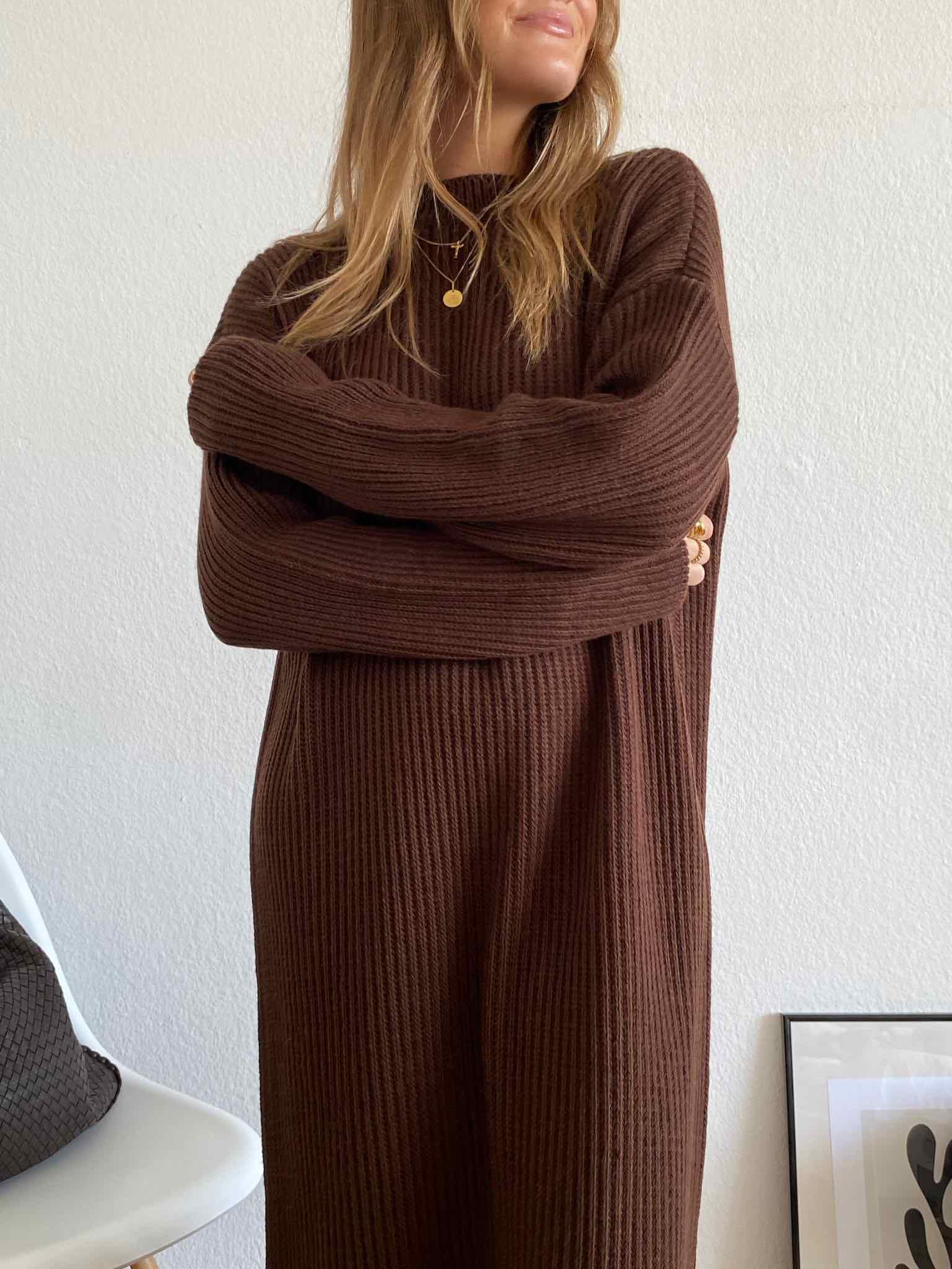Long Knit Dress für Damen in Brown von Maingold Basics