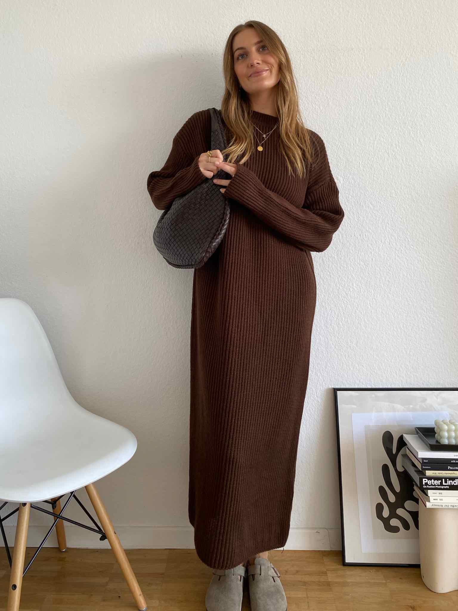 Long Knit Dress für Damen in Brown von Maingold Basics