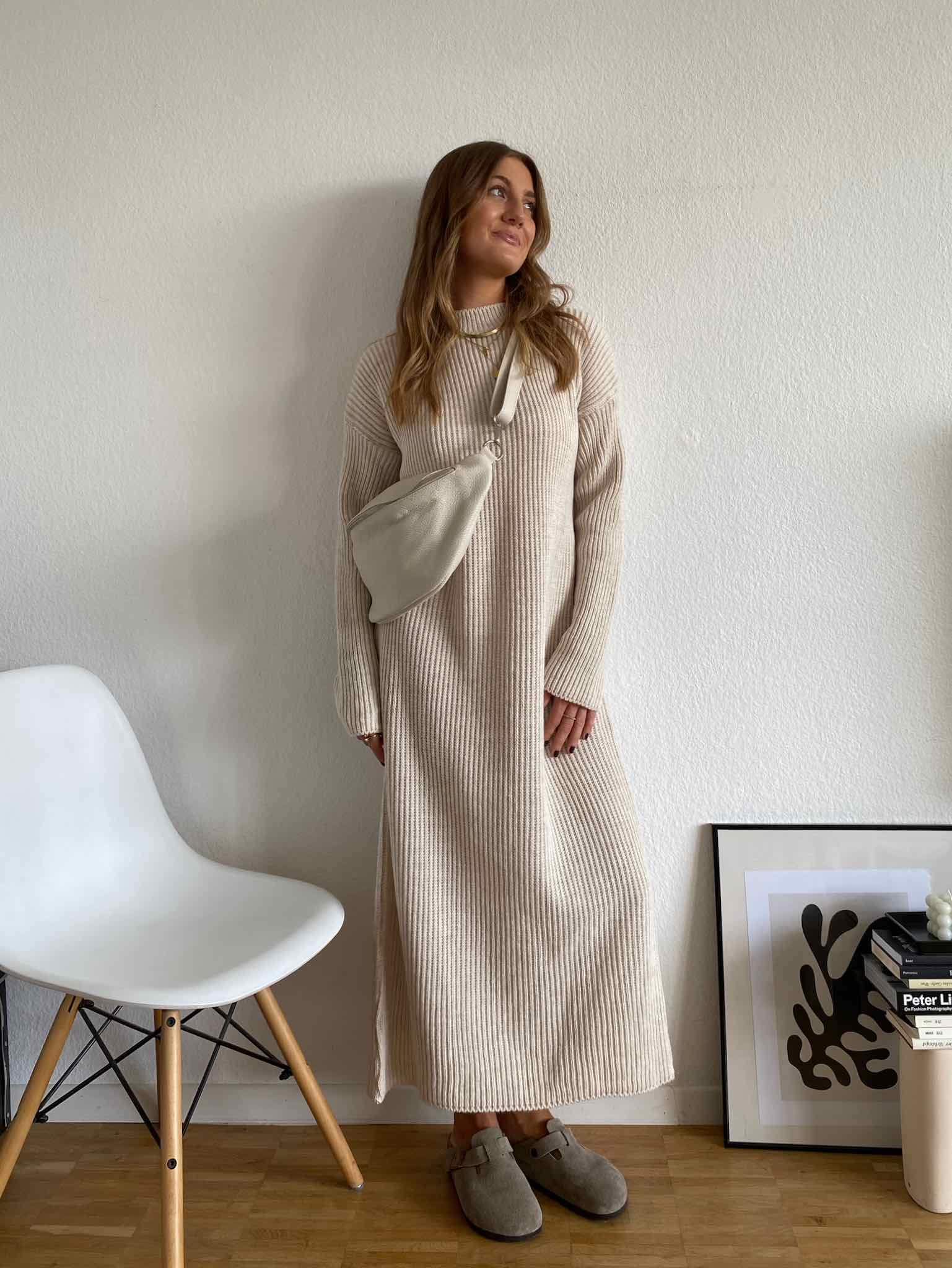 Long Knit Dress für Damen in Creme von maingoldbasics.de