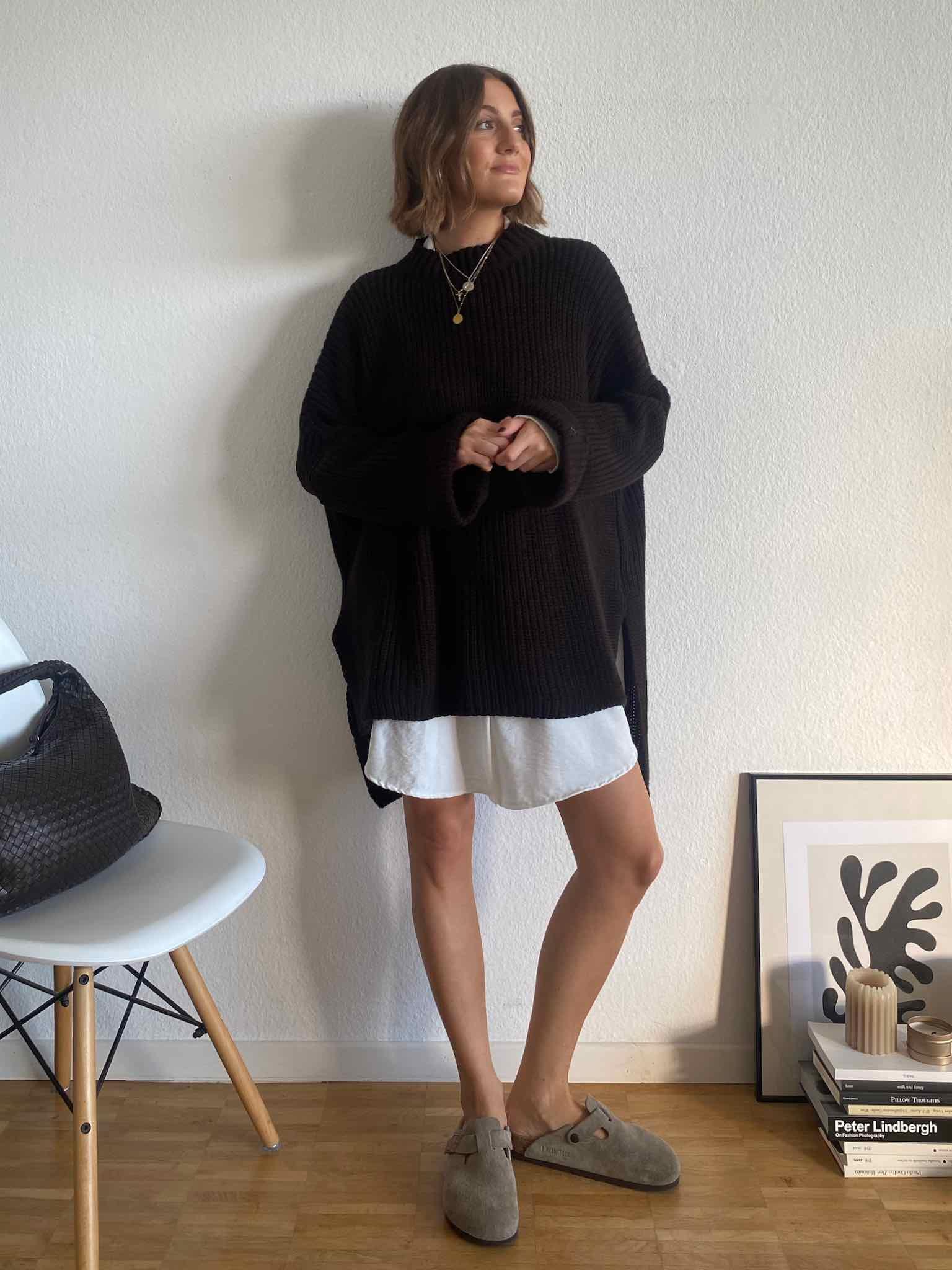 Long Oversize Pulli mit Schlitz für Damen in Dark Chocolate von Maingold Basics
