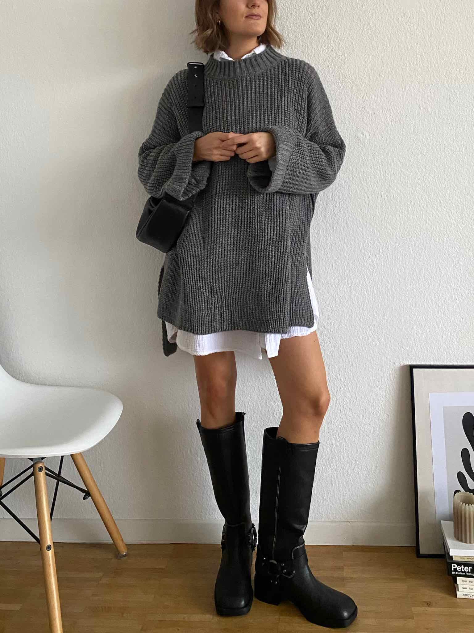 Long Oversize Pulli mit Schlitz für Damen in Dark Grey von Maingold Basics