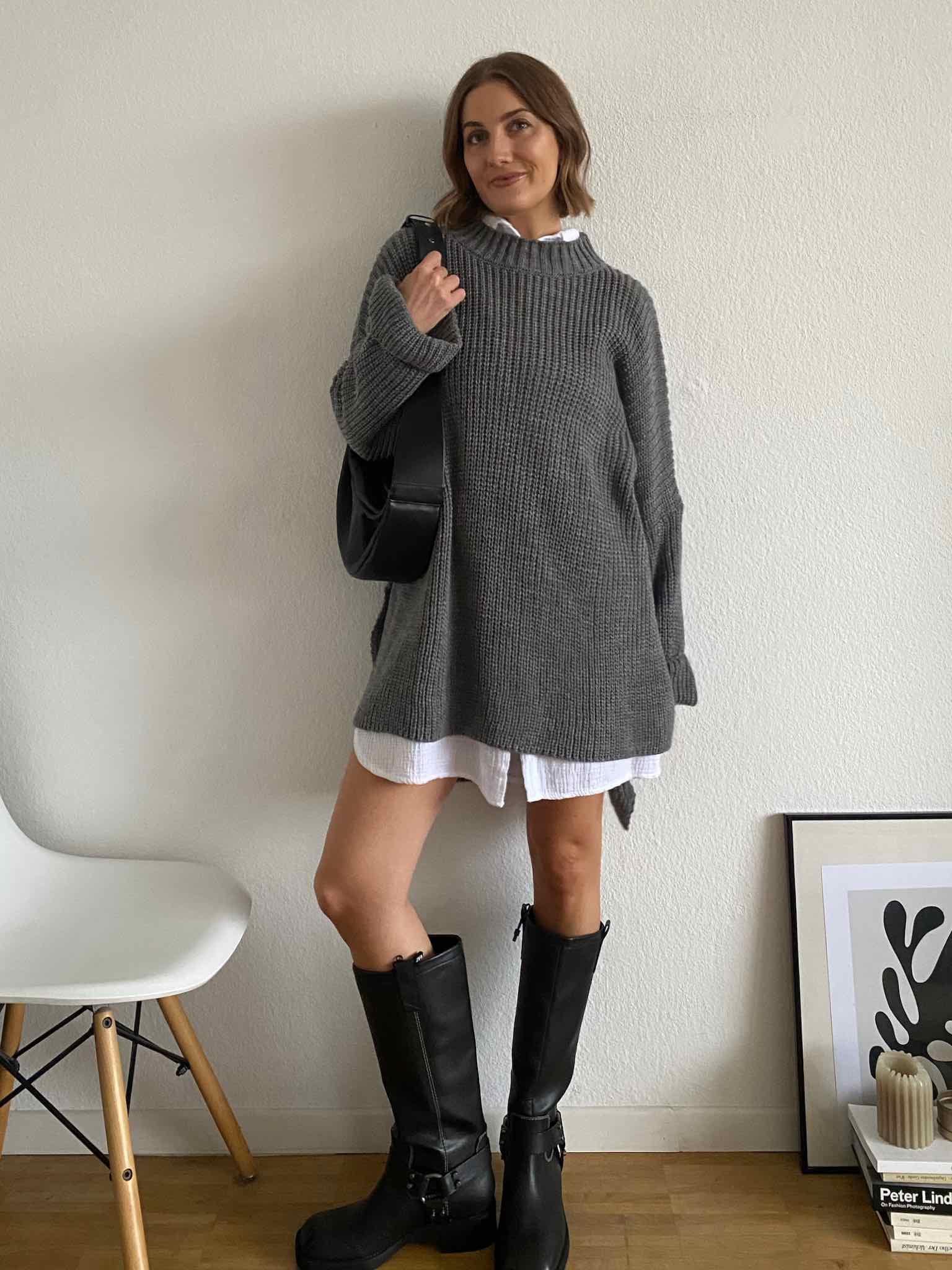 Long Oversize Pulli mit Schlitz für Damen in Dark Grey von Maingold Basics