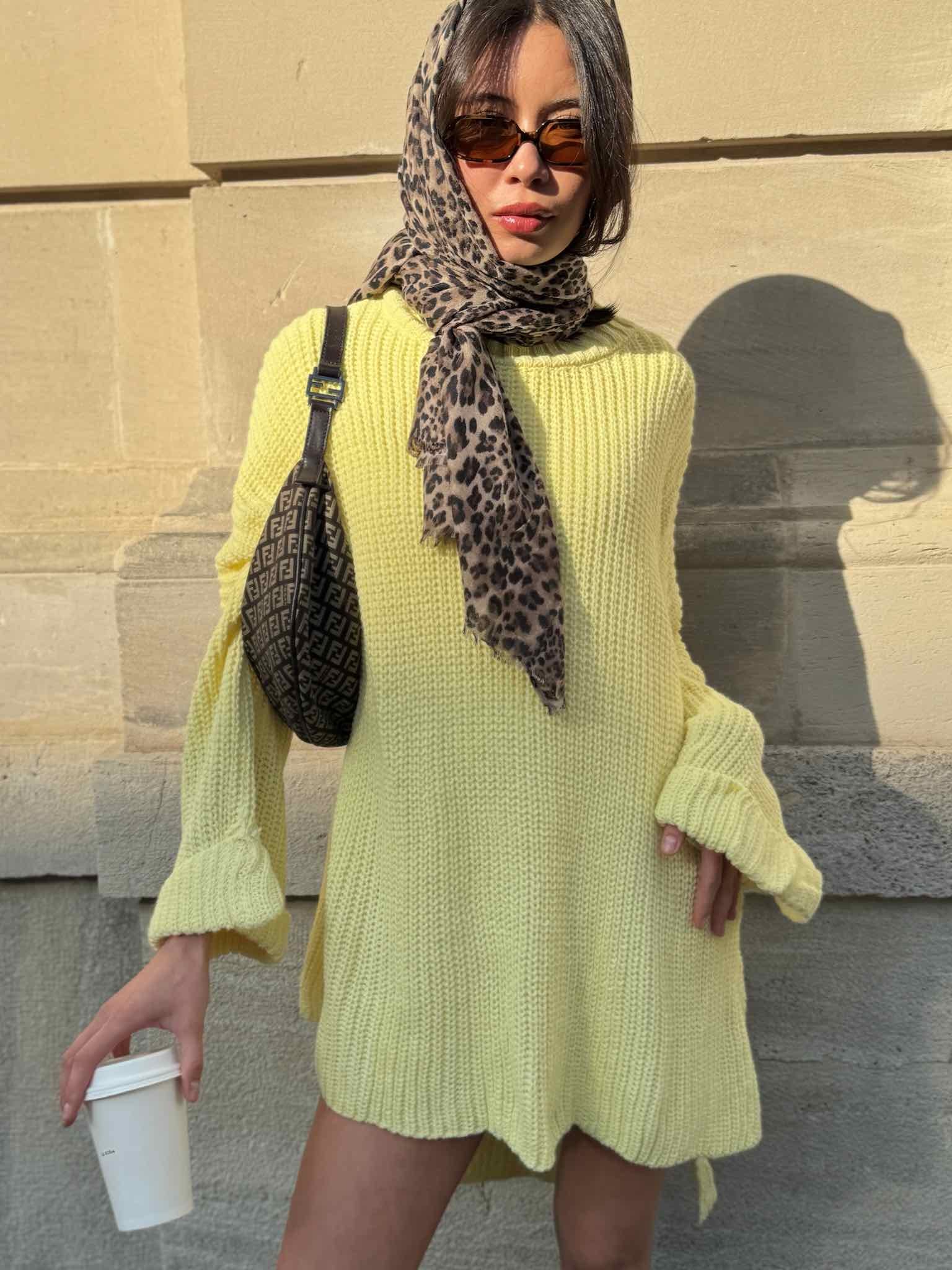 Long Oversize Pulli mit Schlitz für Damen in Yellow von Maingold Basics