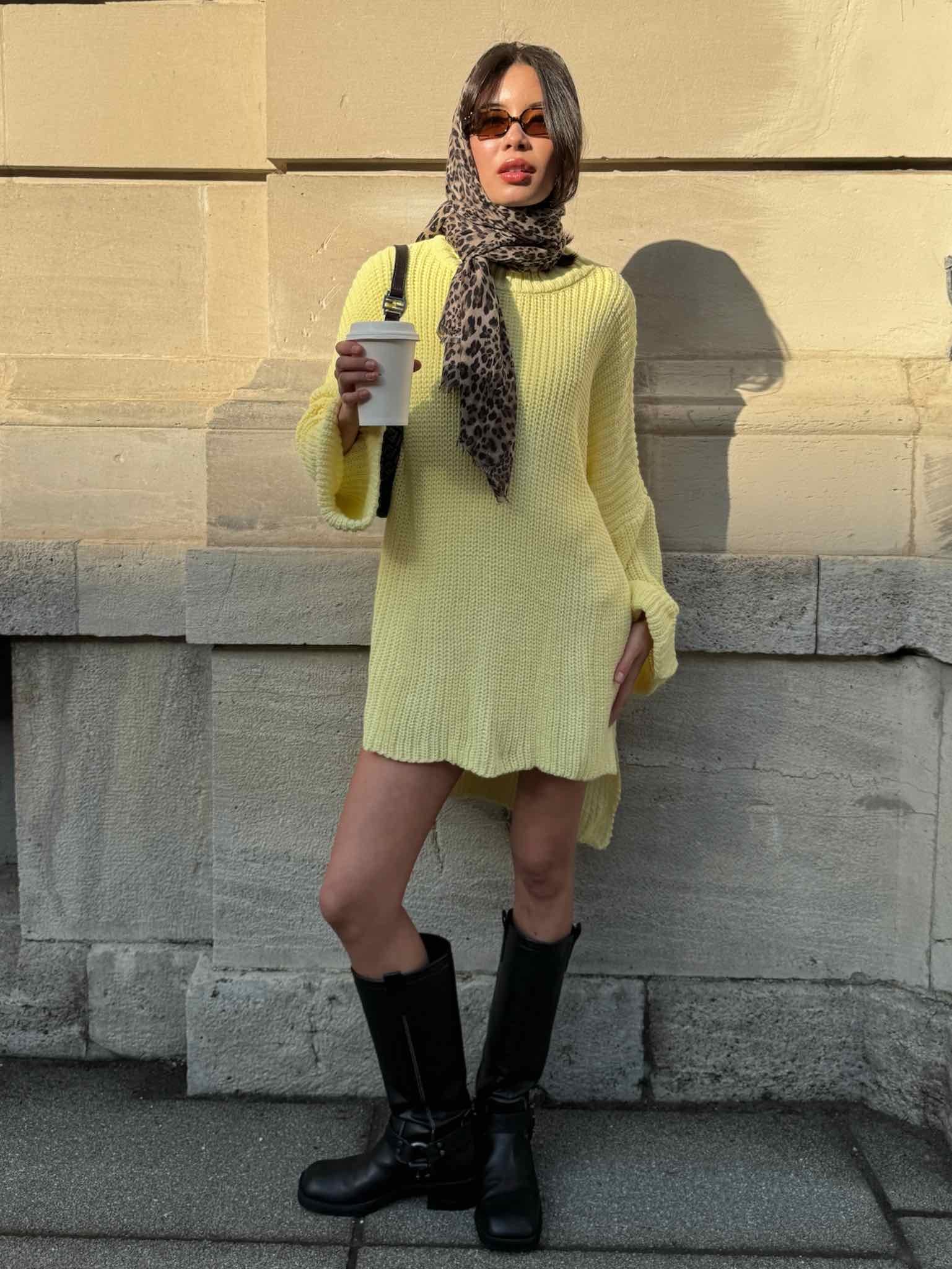 Long Oversize Pulli mit Schlitz für Damen in Yellow von Maingold Basics