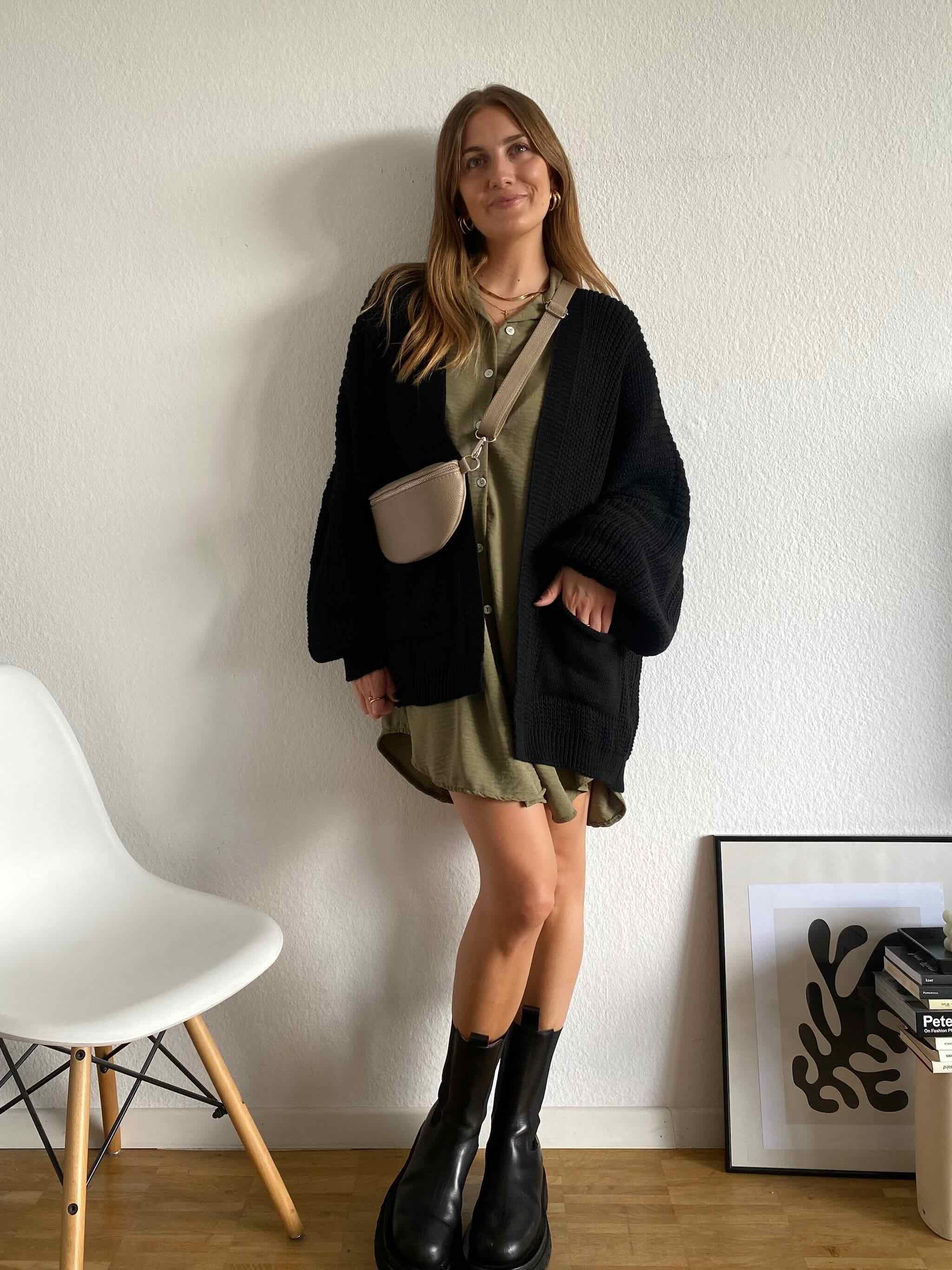 Maingold Basic Cardigan für Damen in Black von maingoldbasics.de