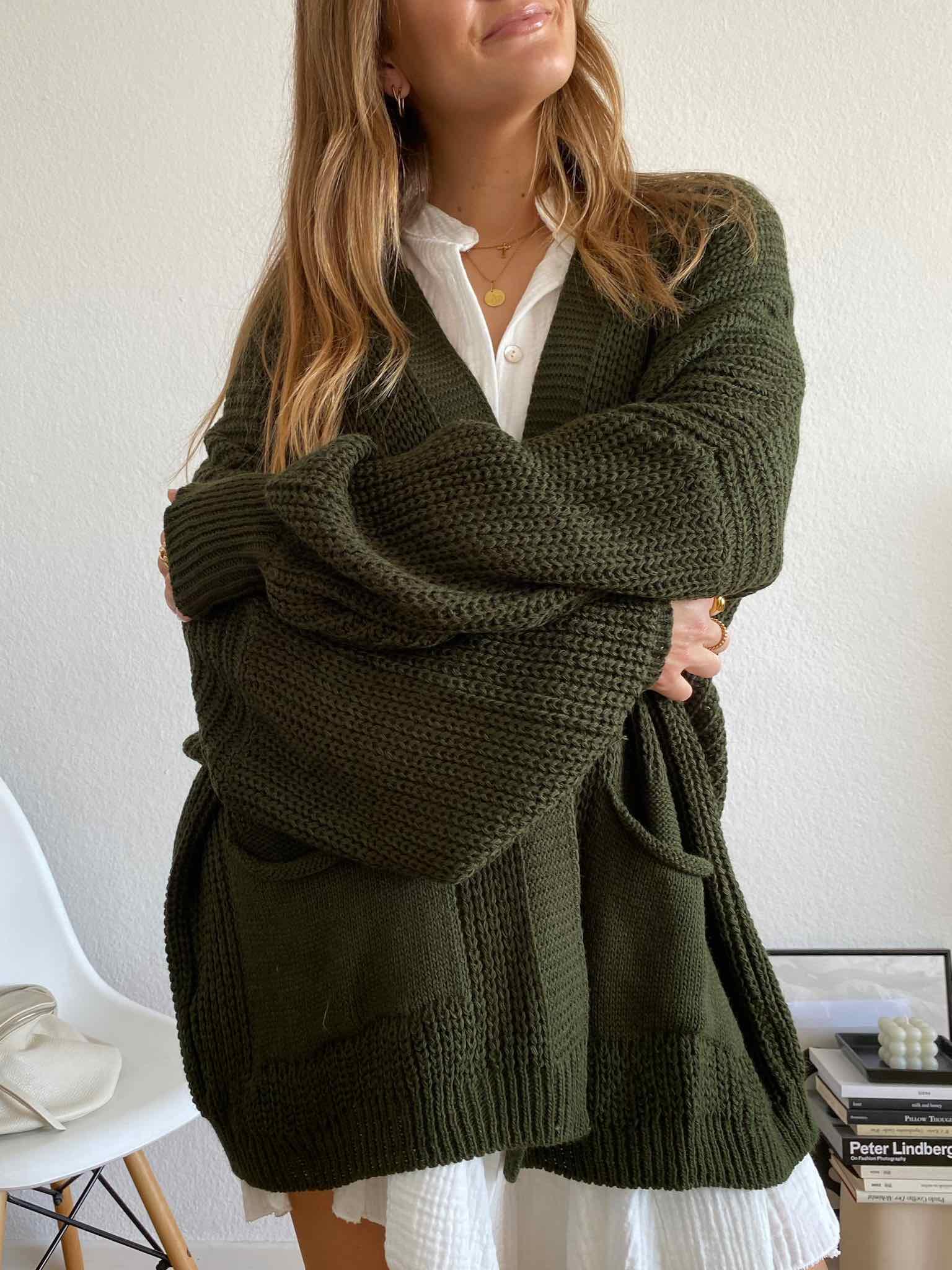 Maingold Basic Cardigan für Damen in Dark Olive von Maingold Basics