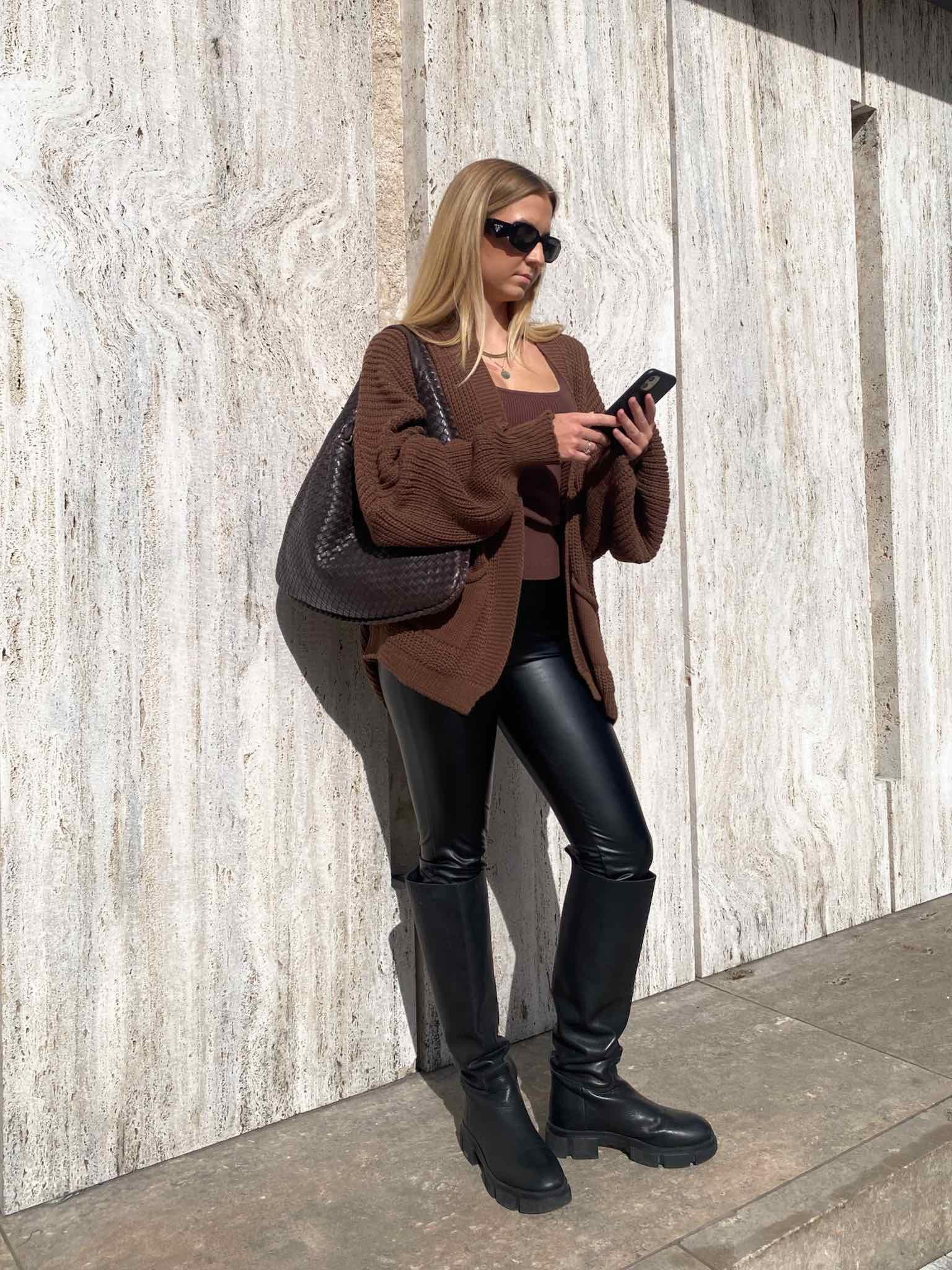 Maingold Basic Cardigan für Damen in Brown von Maingold Basics