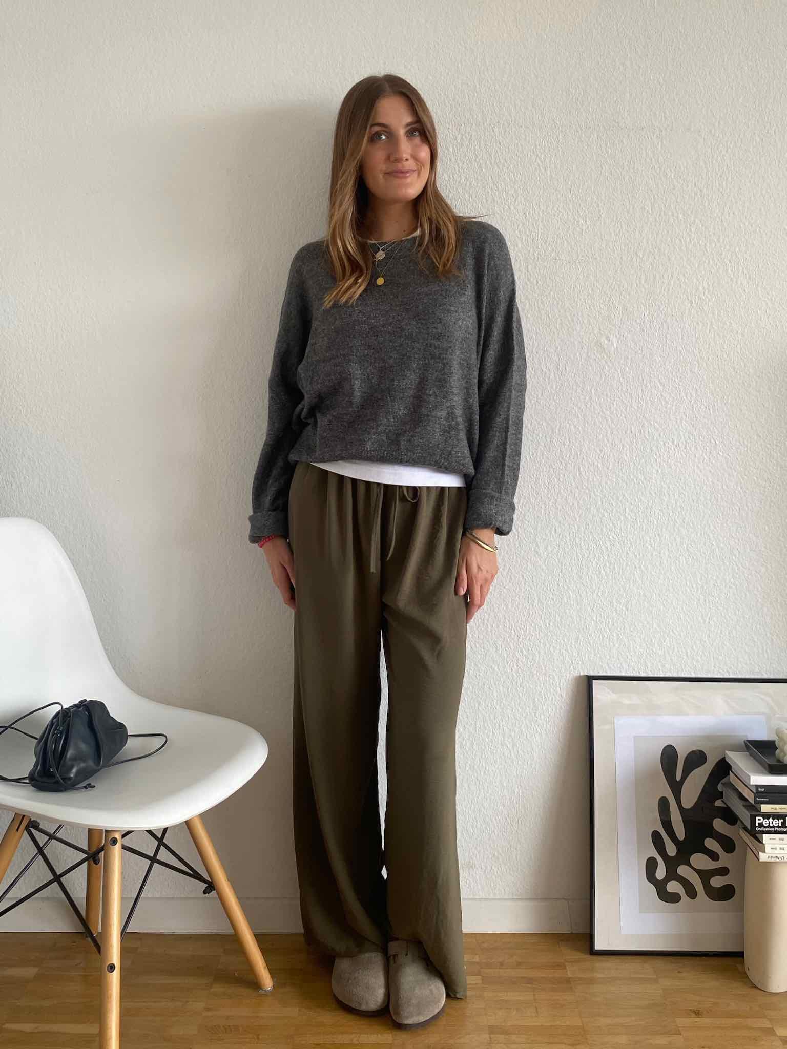 Maingold Basic Lieblings Pulli für Damen in Dark Grey von Maingold Basics