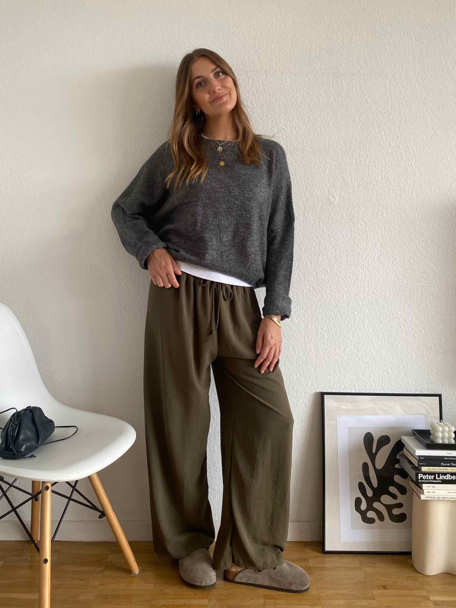 Maingold Basic Lieblings Pulli für Damen in Dark Grey von Maingold Basics