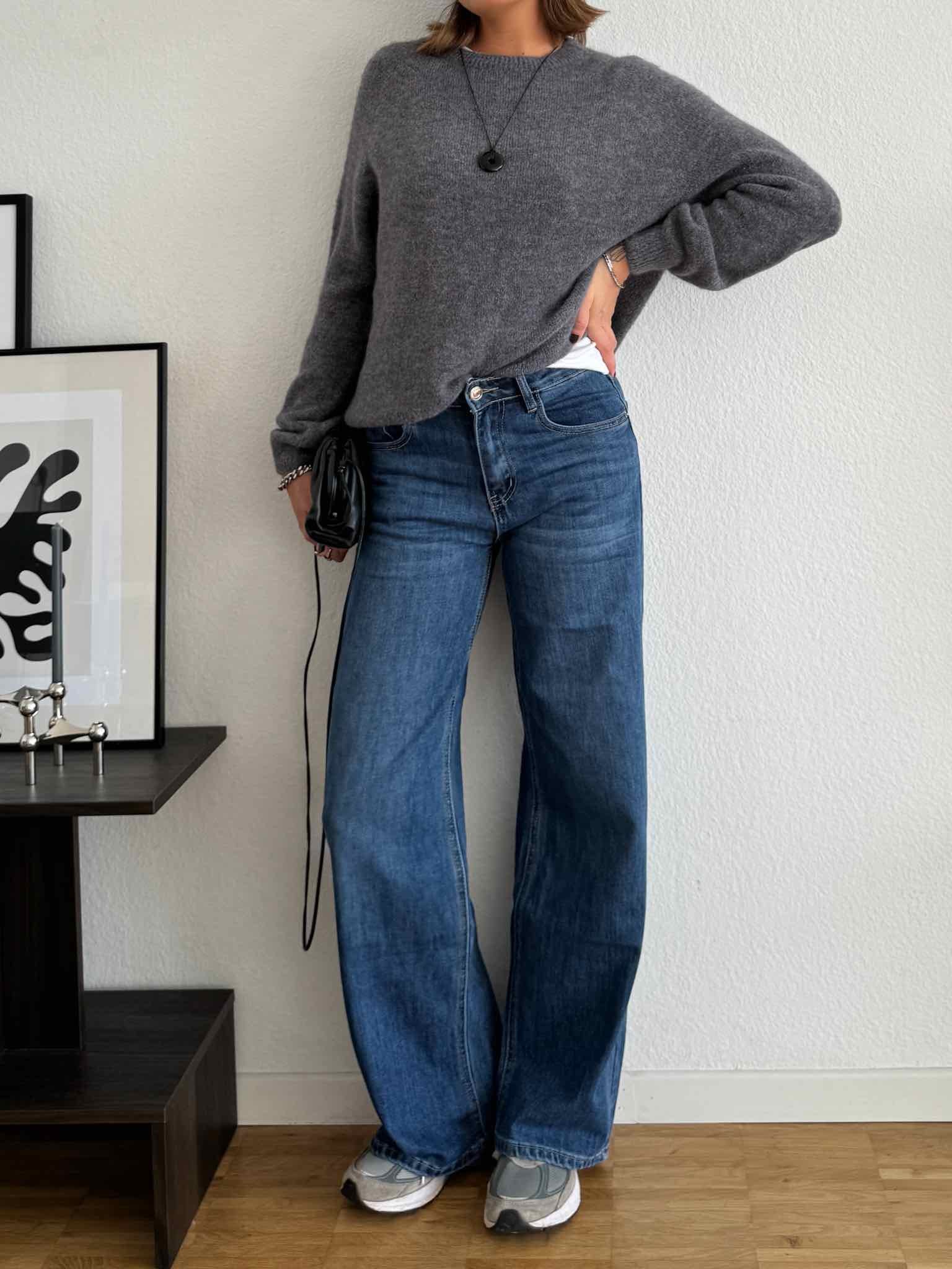 Monday Straight Leg Jeans für Damen in Blue Washed von Maingold Basics