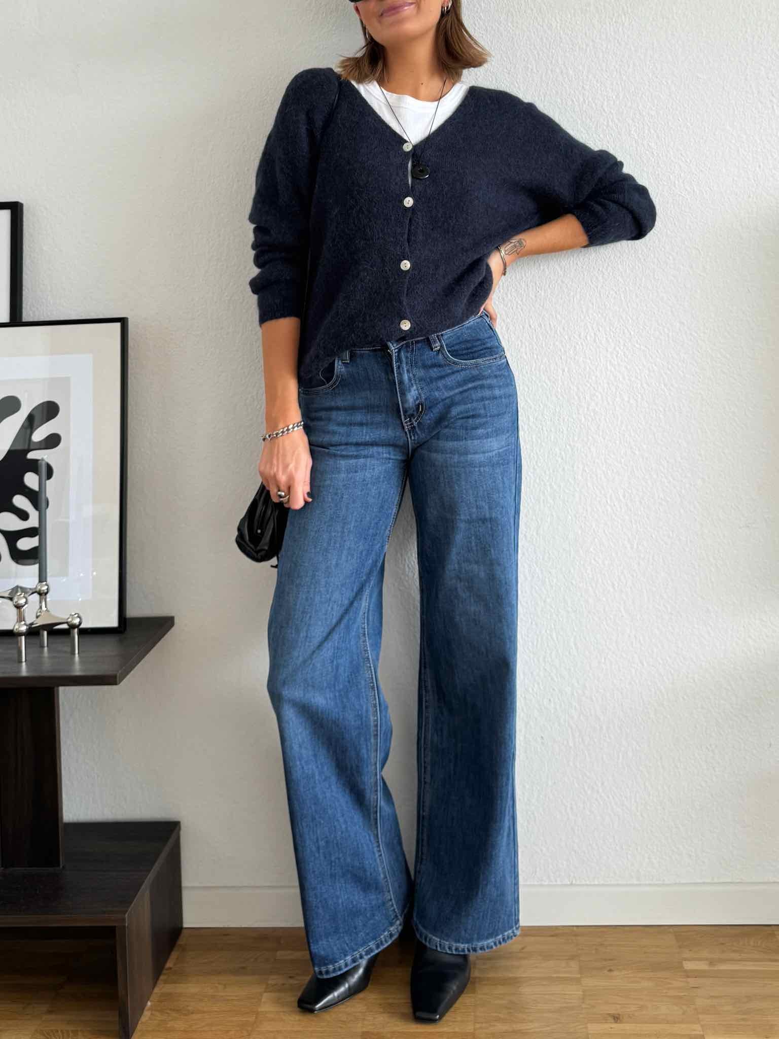 Monday Straight Leg Jeans für Damen in Blue Washed von Maingold Basics
