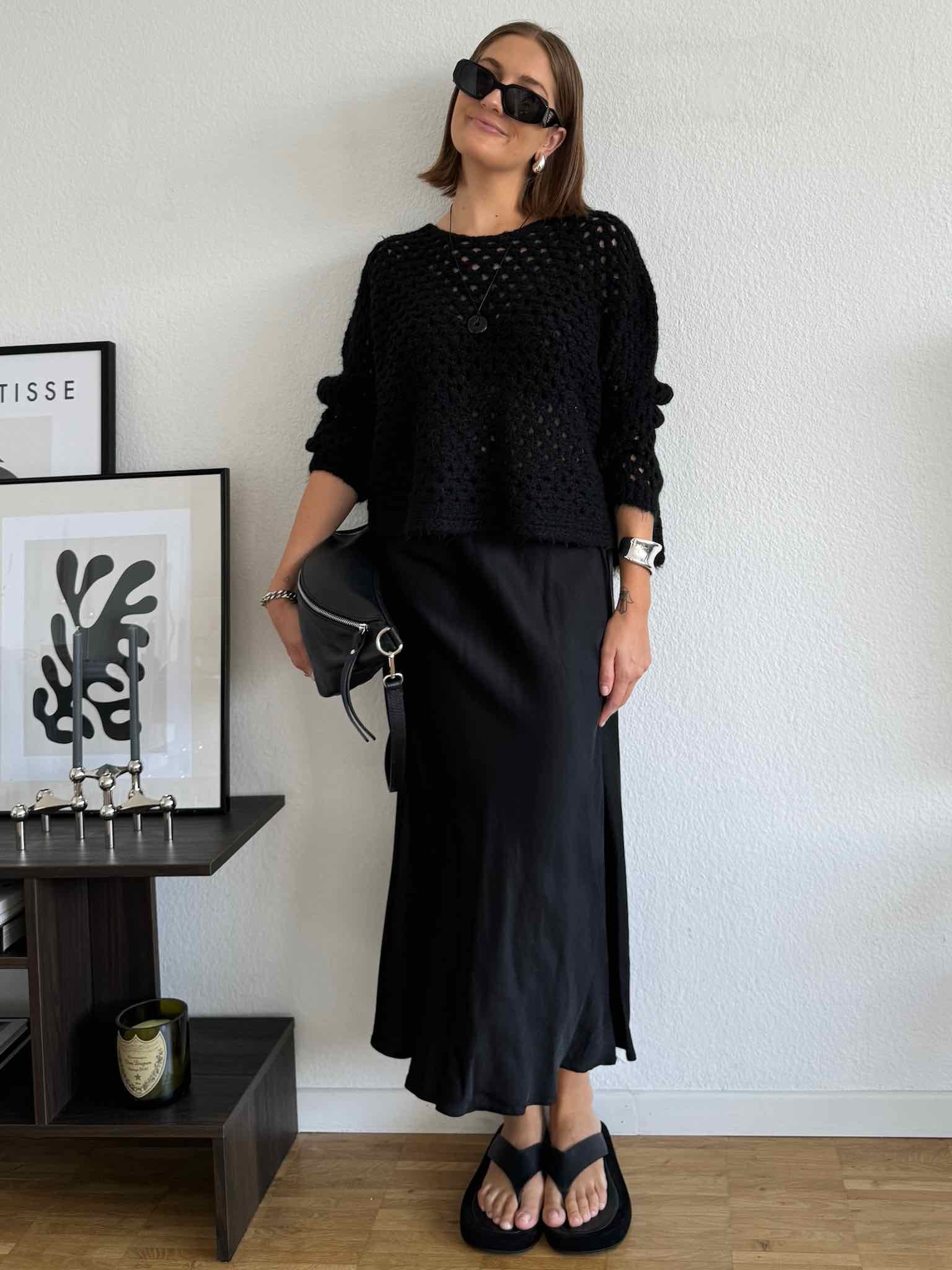 Satin Look Rock für Damen in Black von Maingold Basics