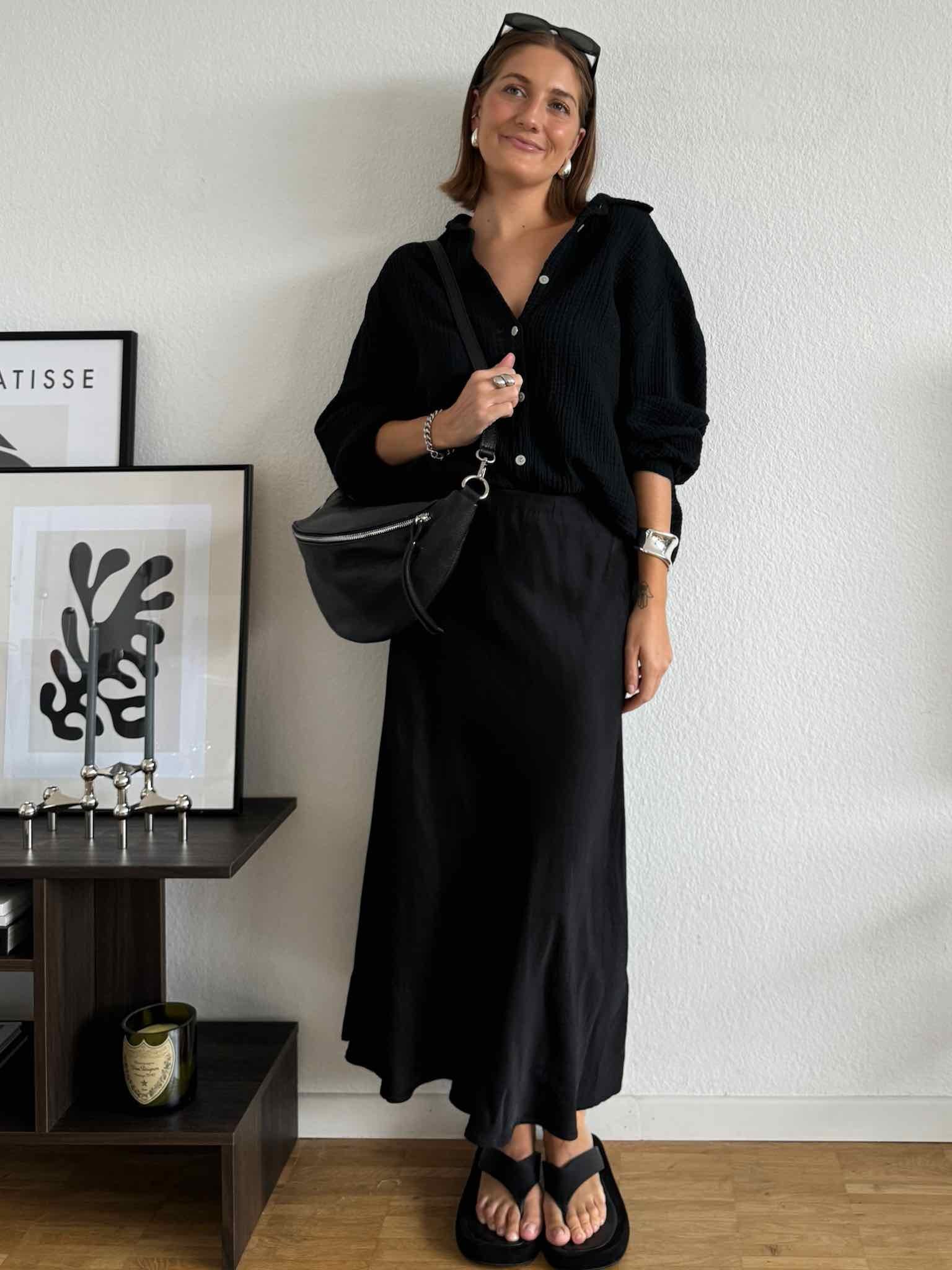 Satin Look Rock für Damen in Black von Maingold Basics