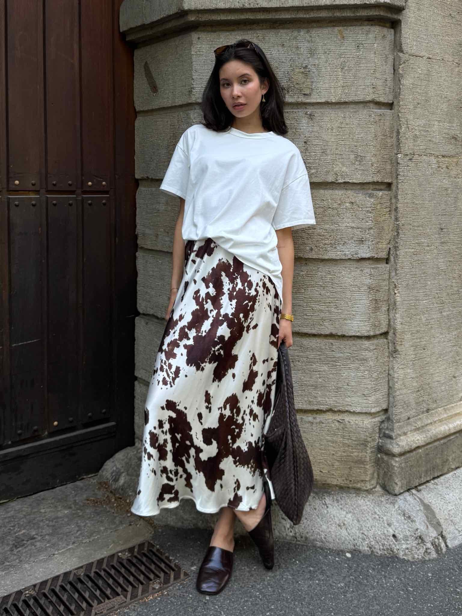 Satin Print Rock für Damen in Cow Print von Maingold Basics