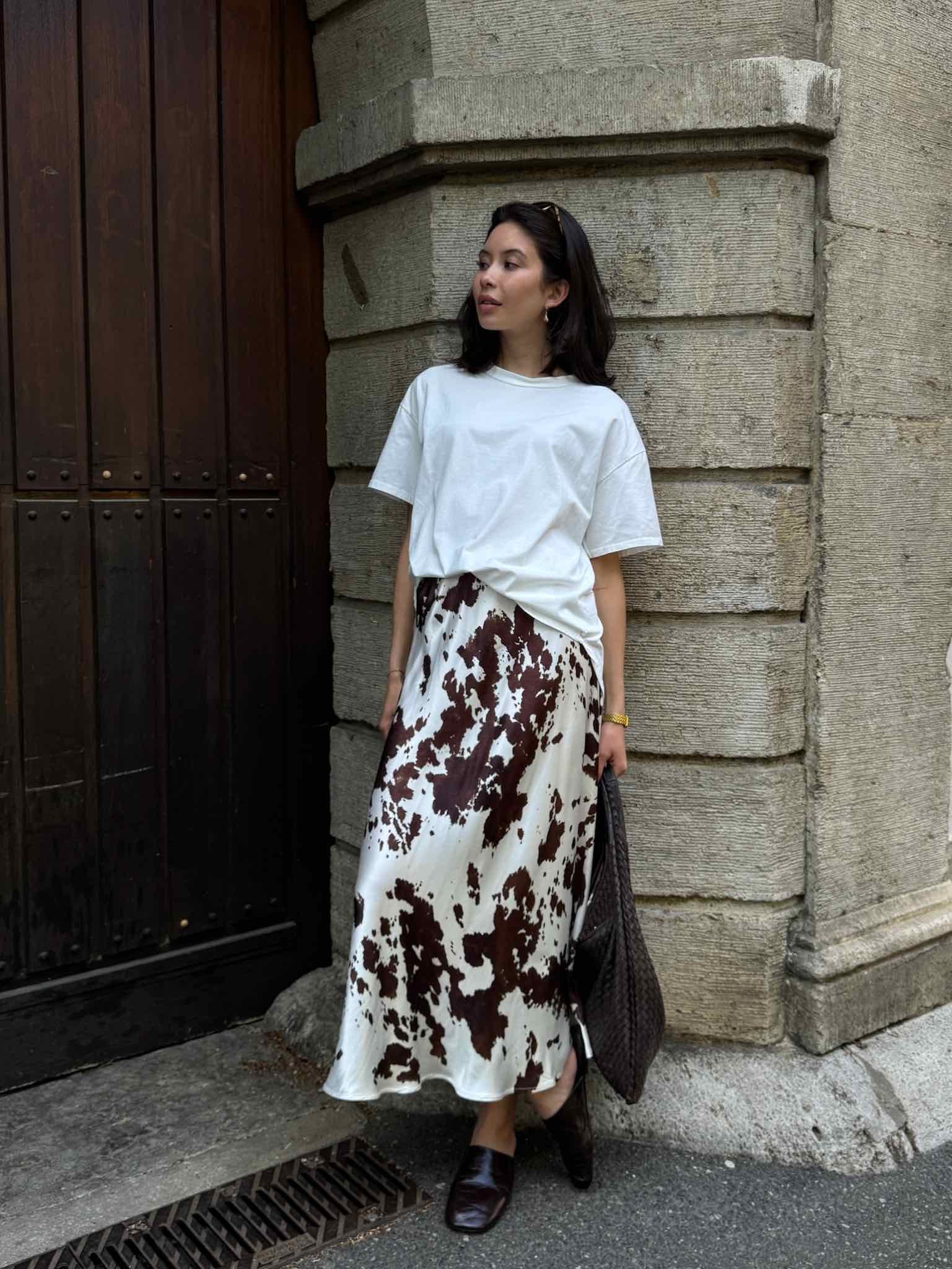 Satin Print Rock für Damen in Cow Print von Maingold Basics