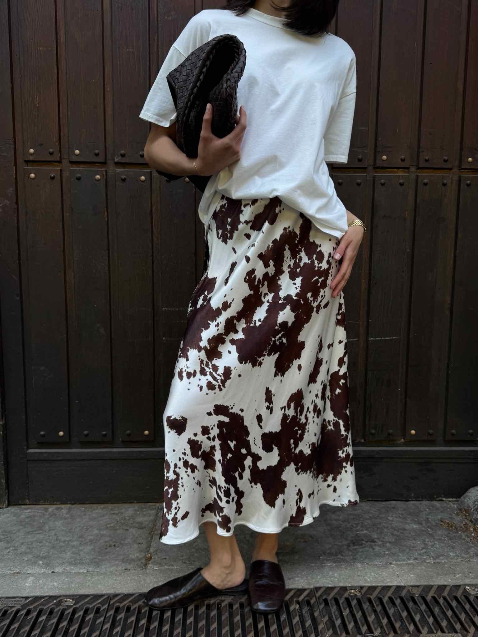 Satin Print Rock für Damen in Cow Print von Maingold Basics