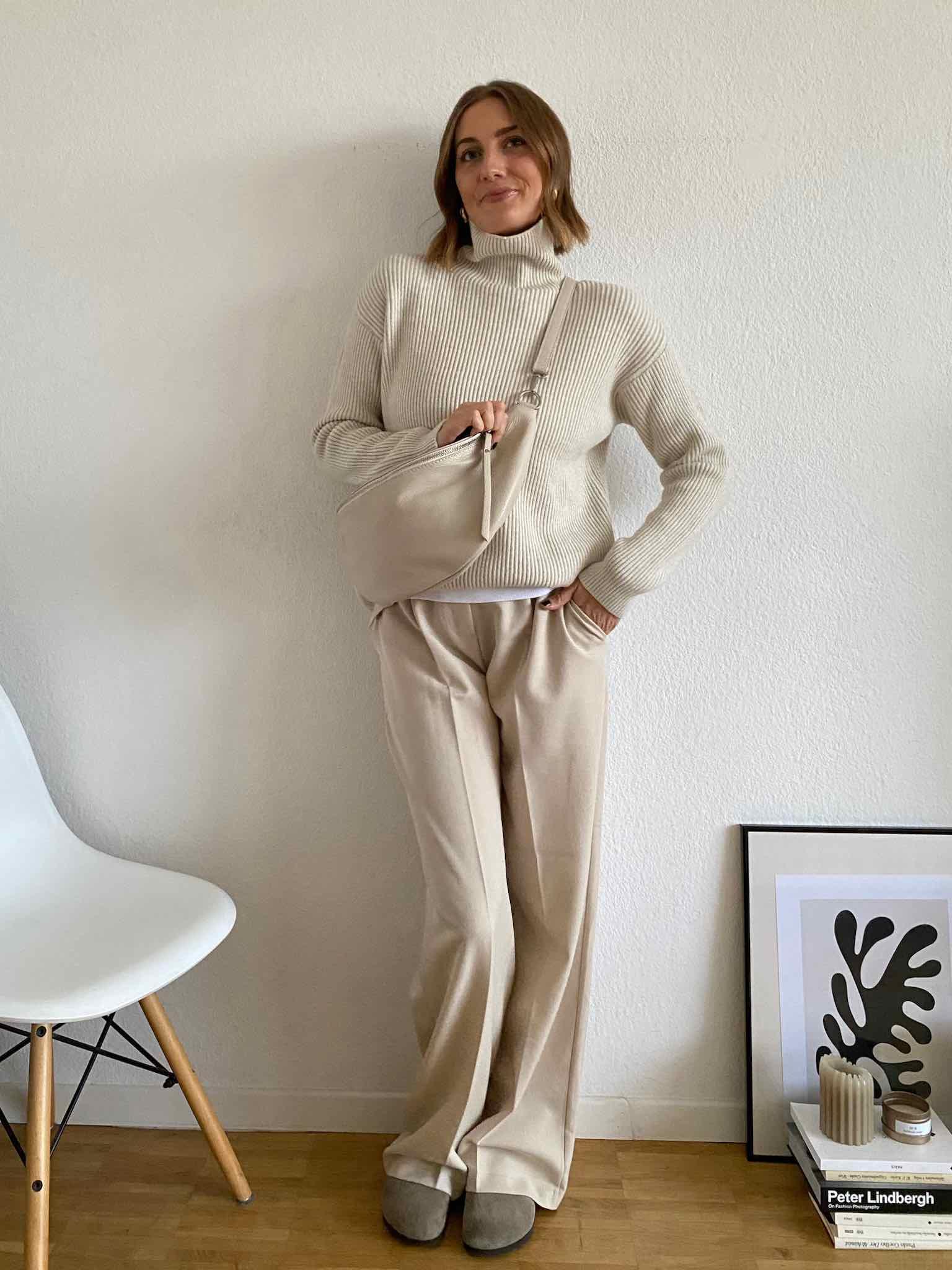 Soft Knit Stehkragen Pullover für Damen in Creme von Maingold Basics