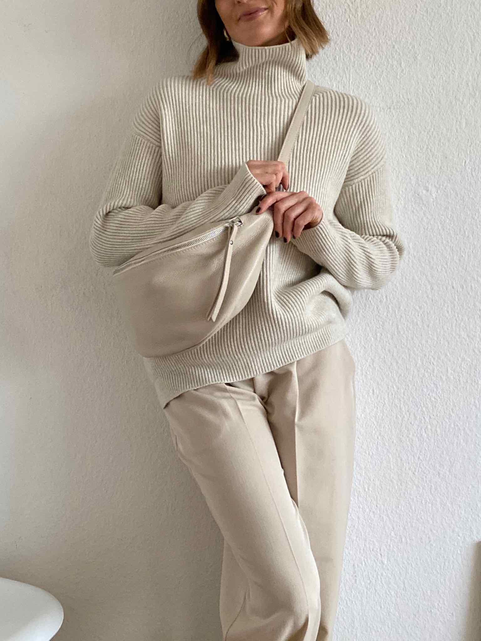 Soft Knit Stehkragen Pullover für Damen in Creme von Maingold Basics