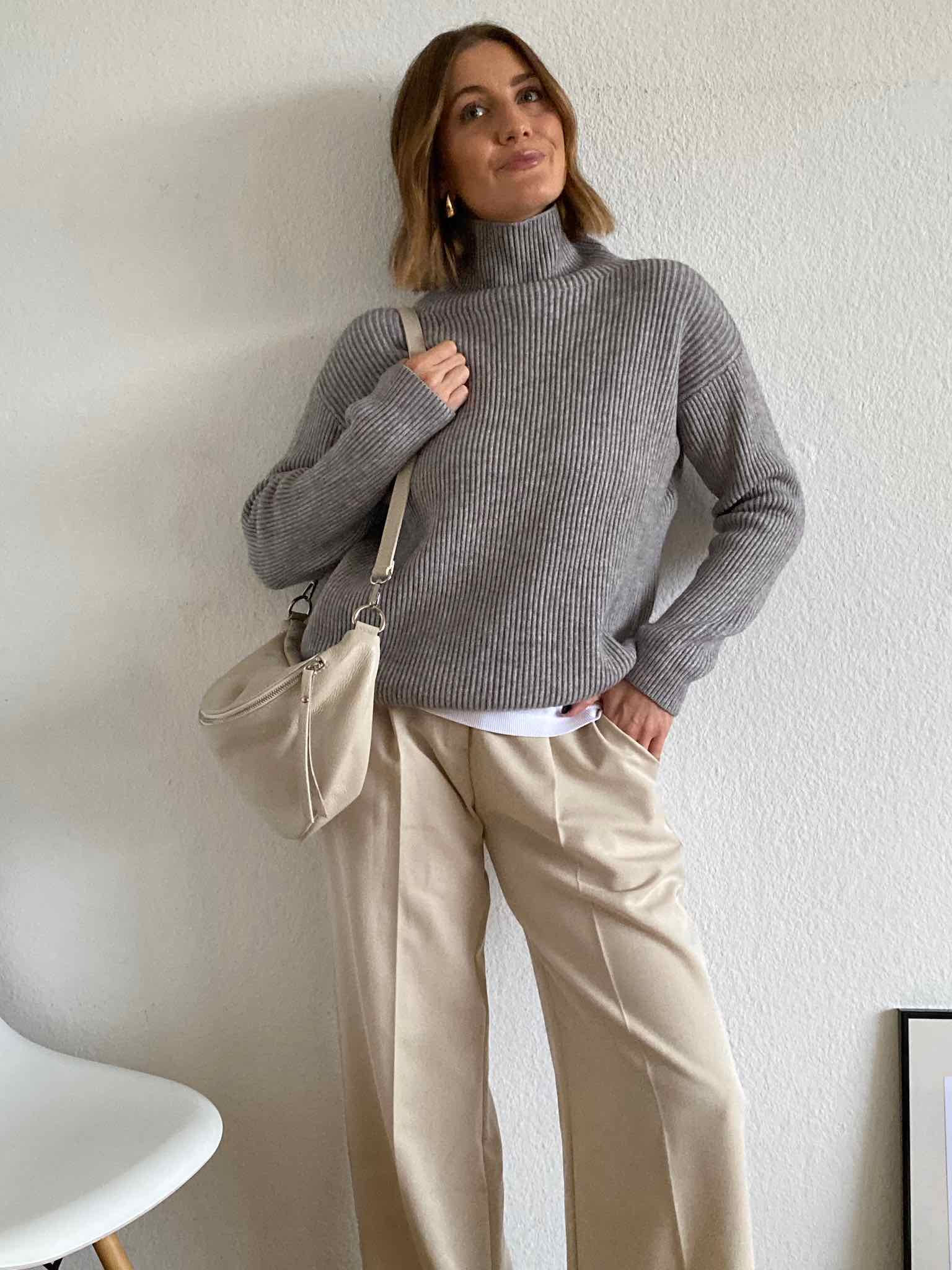 Soft Knit Stehkragen Pullover für Damen in Grey von Maingold Basics