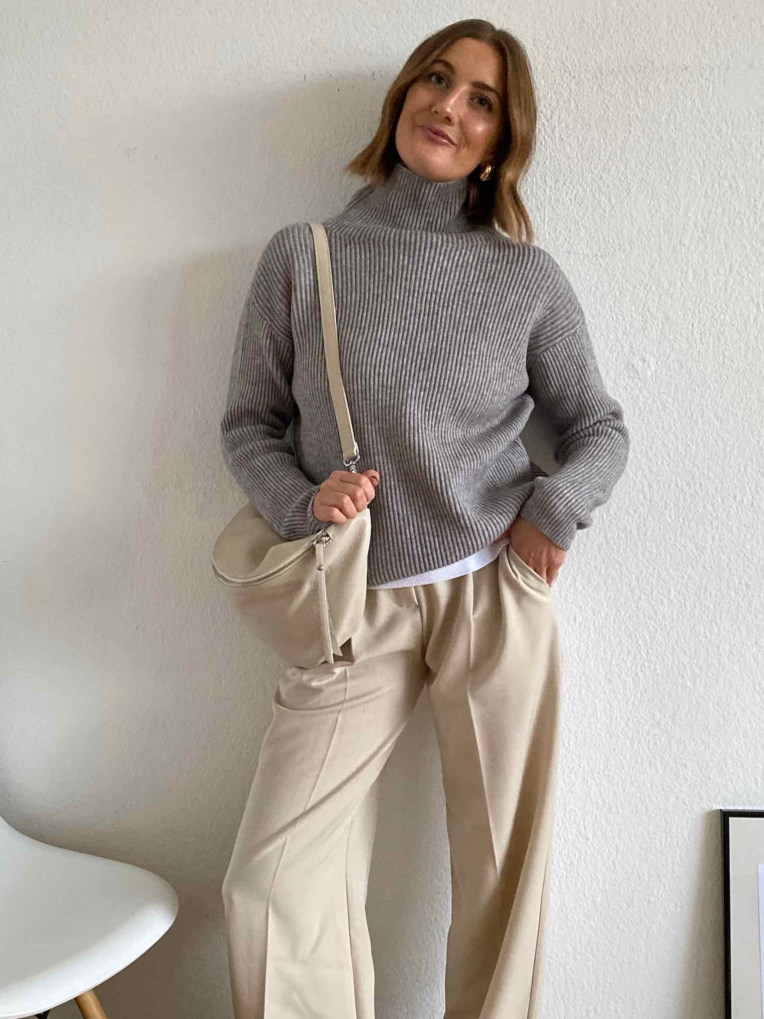 Soft Knit Stehkragen Pullover für Damen in Grey von Maingold Basics