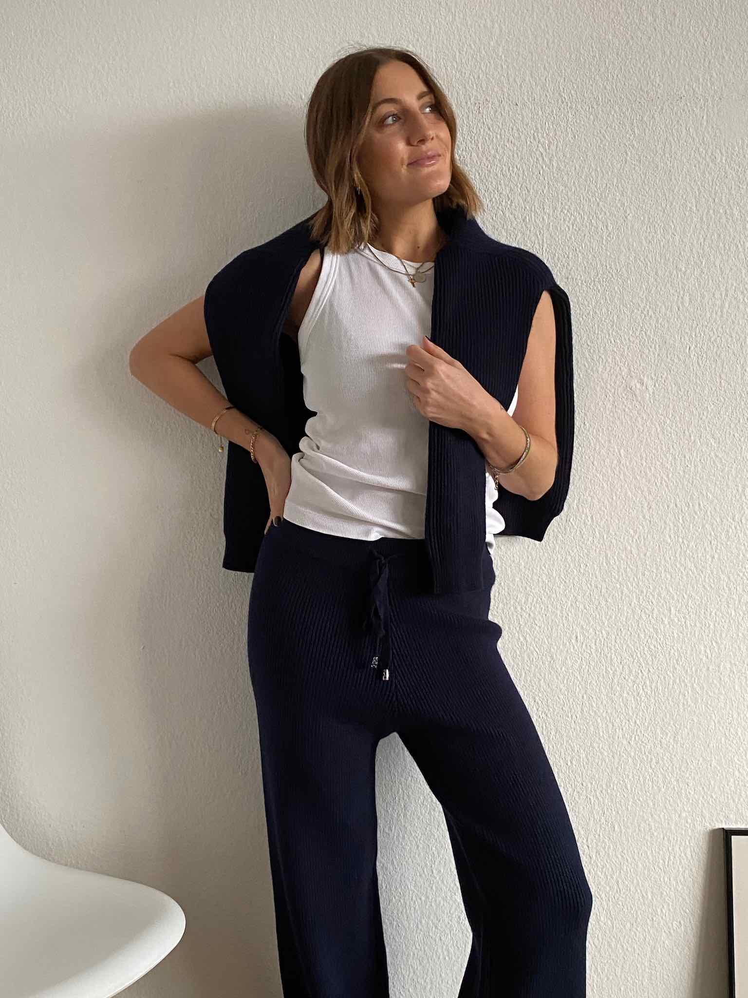 Soft Knit Strickhose für Damen in Dark Navy von Maingold Basics