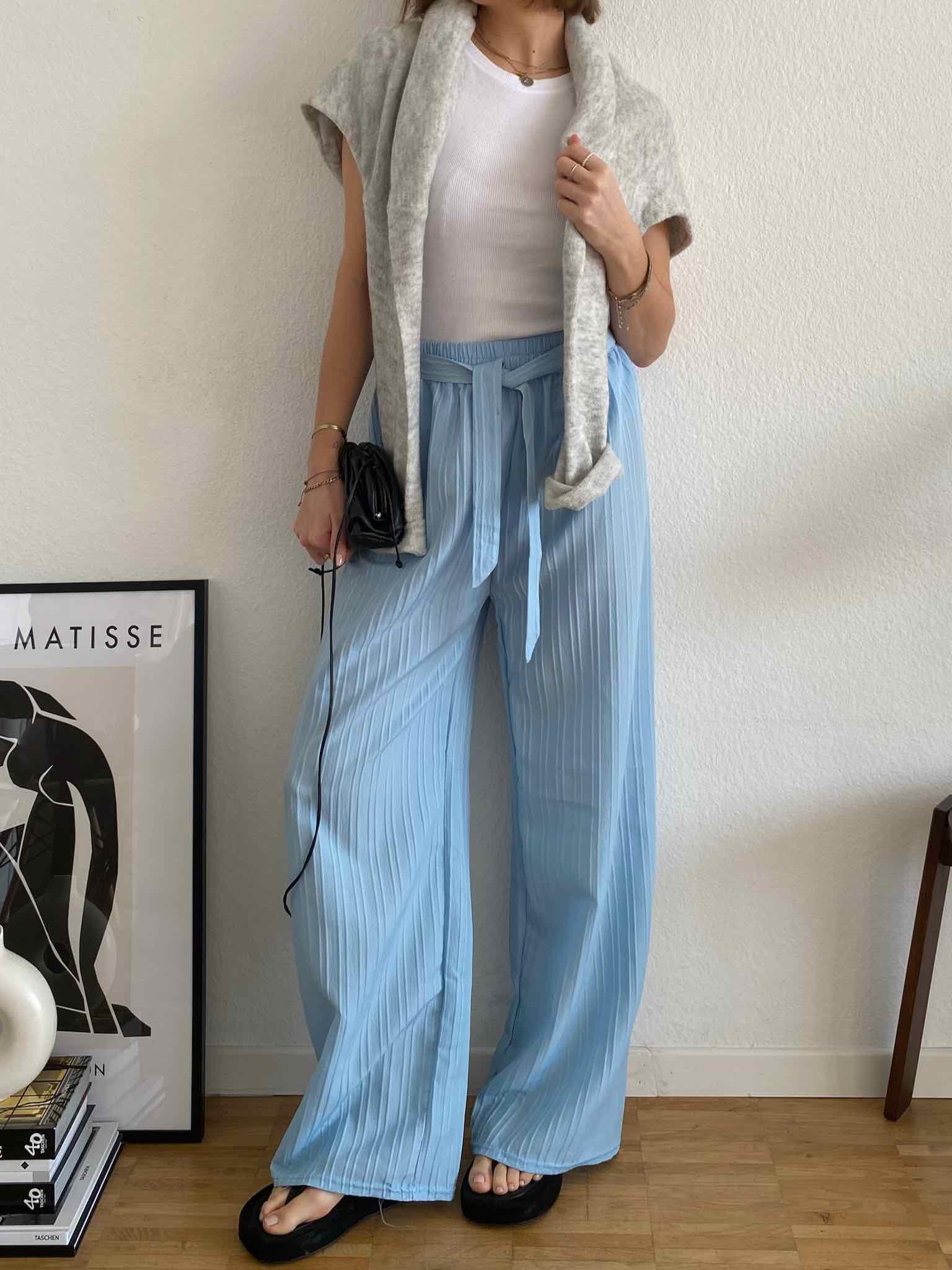 Summer Pants mit Bindegürtel für Damen in Light Blue von Maingold Basics