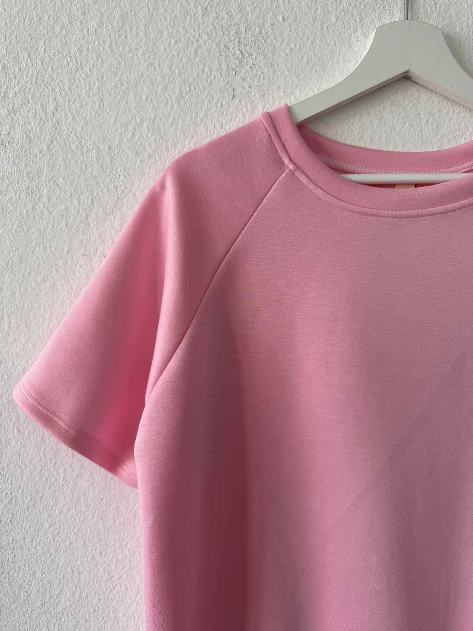 Viskose T-Shirt für Damen in Baby Pink von Maingold Basics