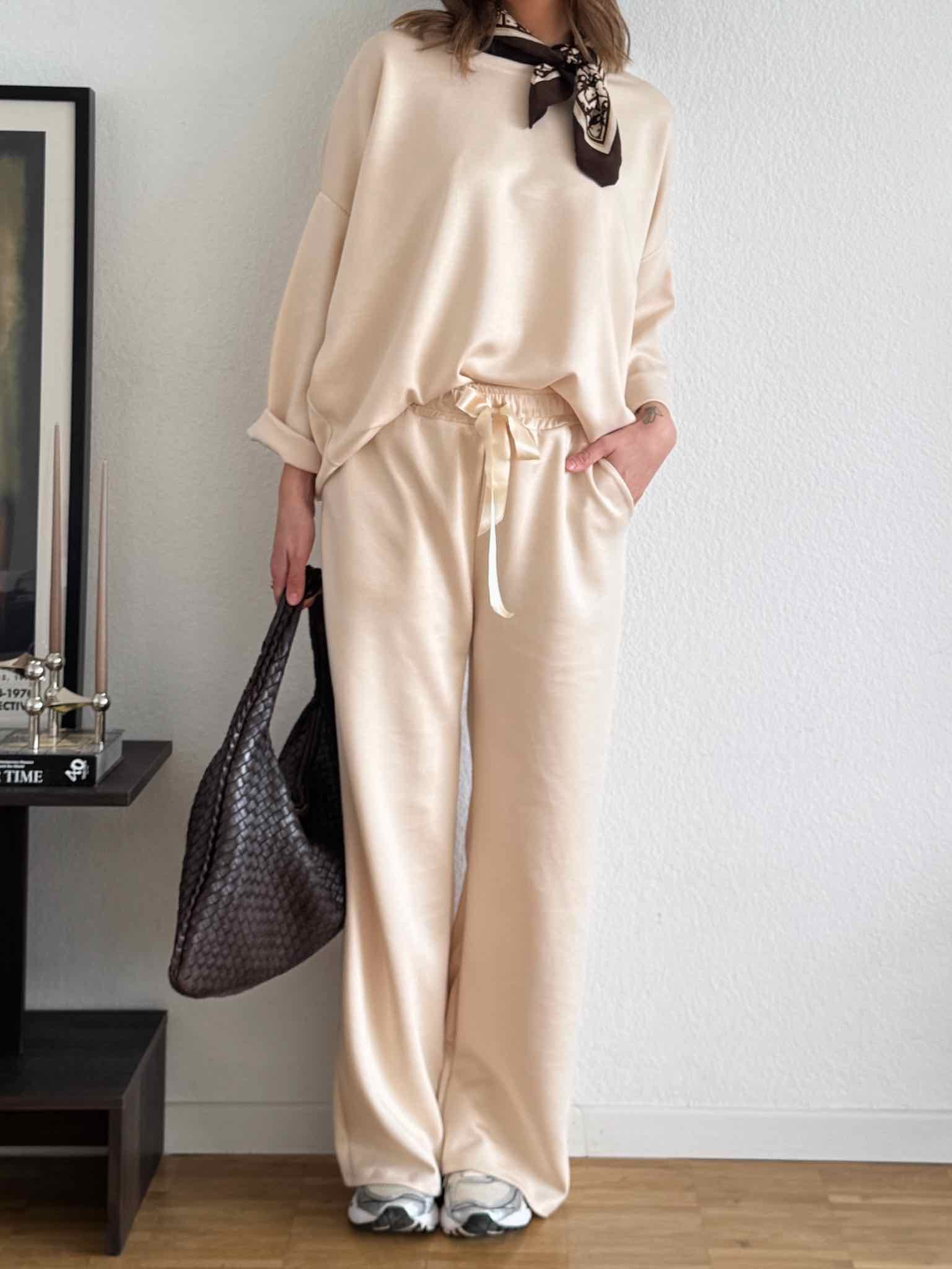 Viskose Track Pants mit Satinband für Damen in Vanilla Cream von Maingold Basics