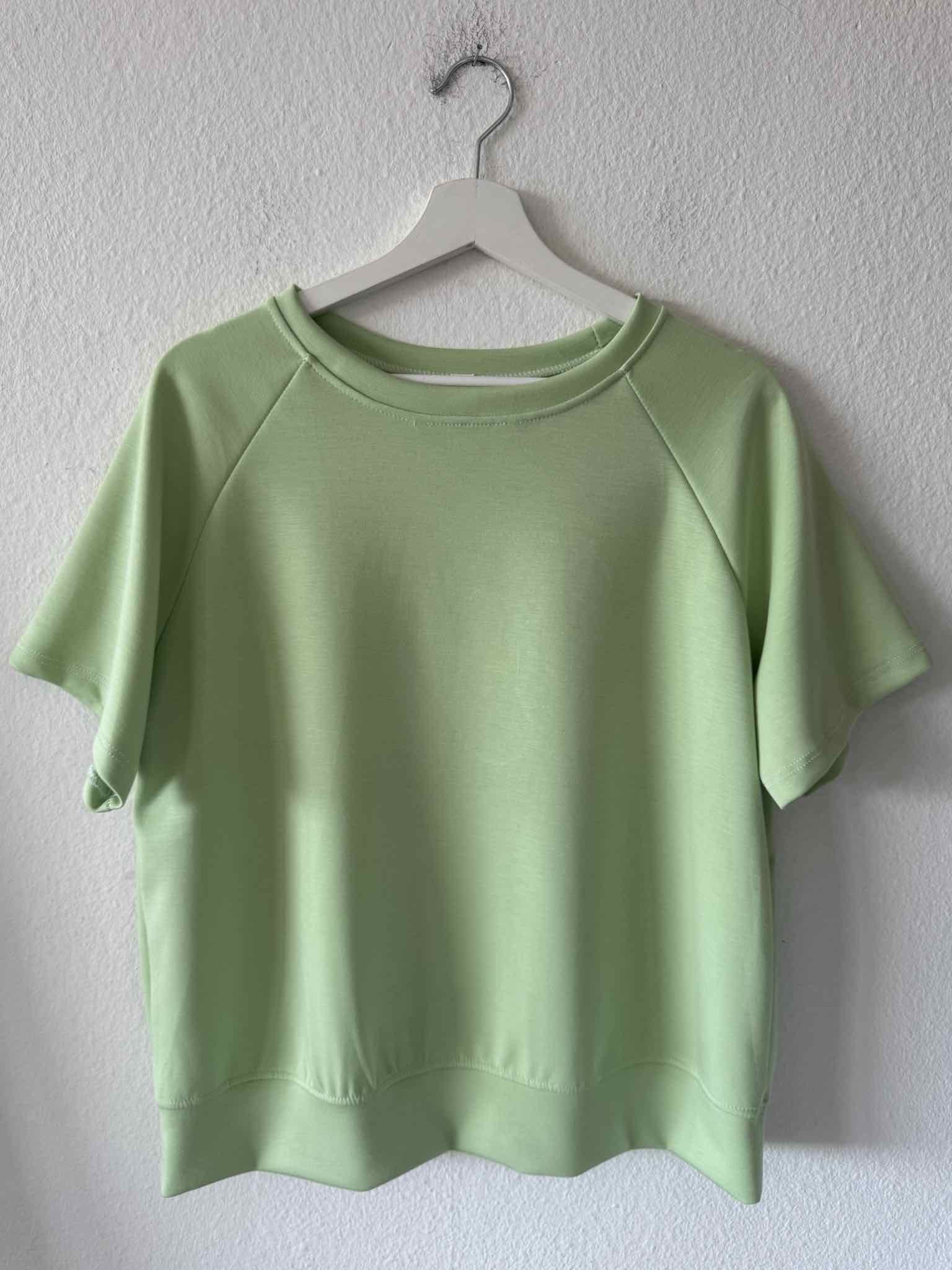 Viskose T-Shirt für Damen in Mint Green von Maingold Basics