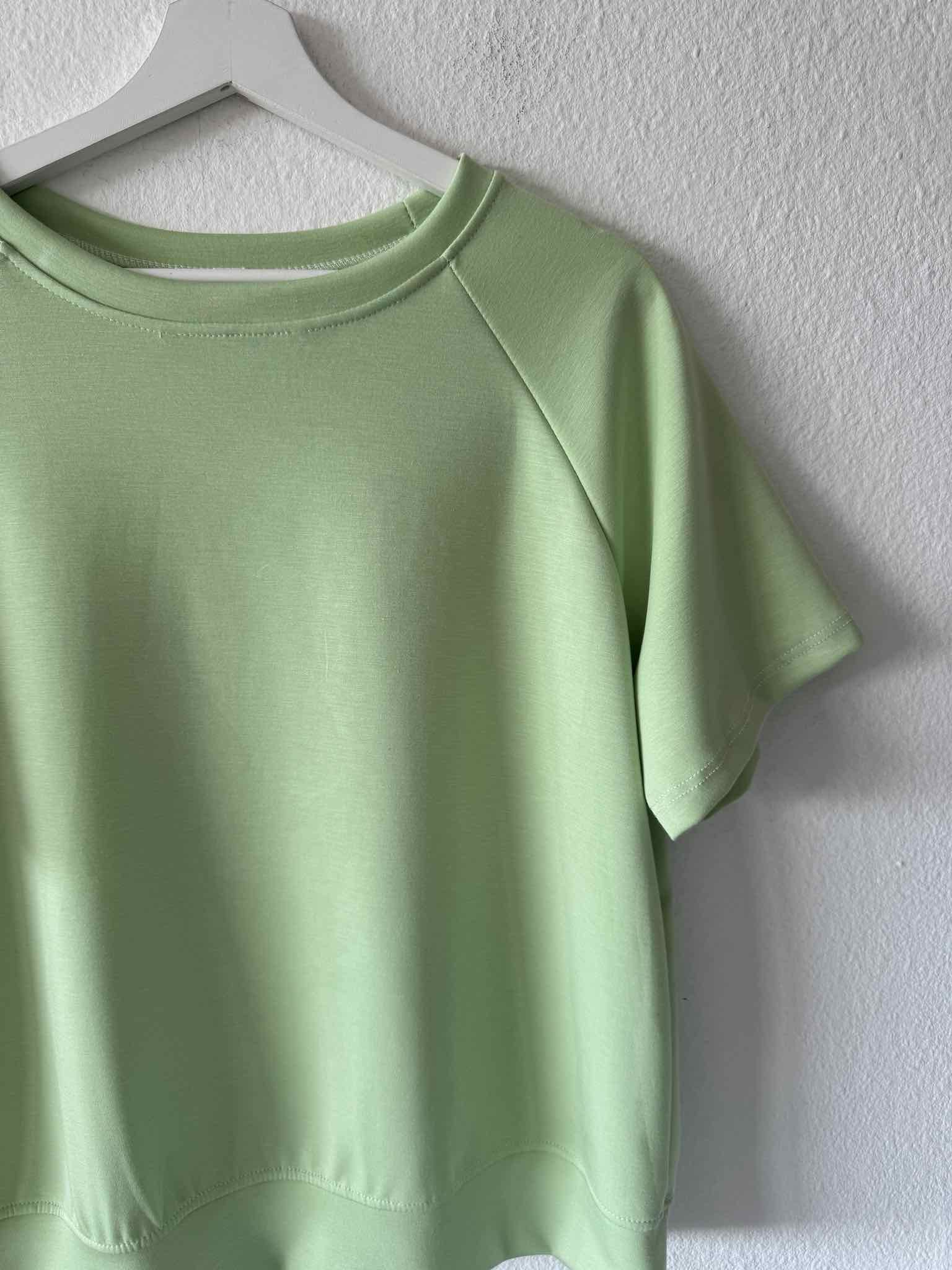 Viskose T-Shirt für Damen in Mint Green von Maingold Basics