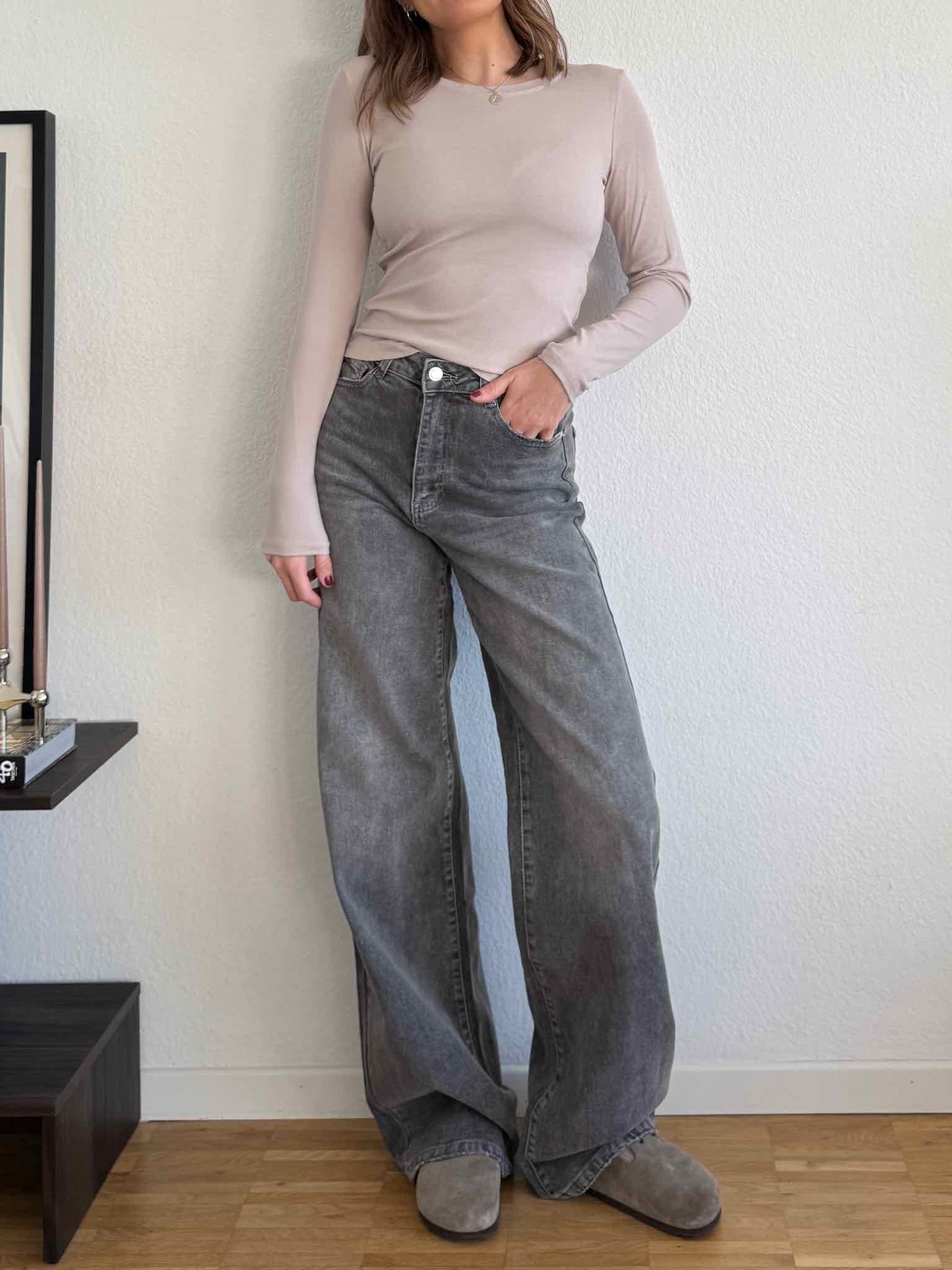 Extra Long Dad Fit Jeans für Damen in Grey von Maingold Basics