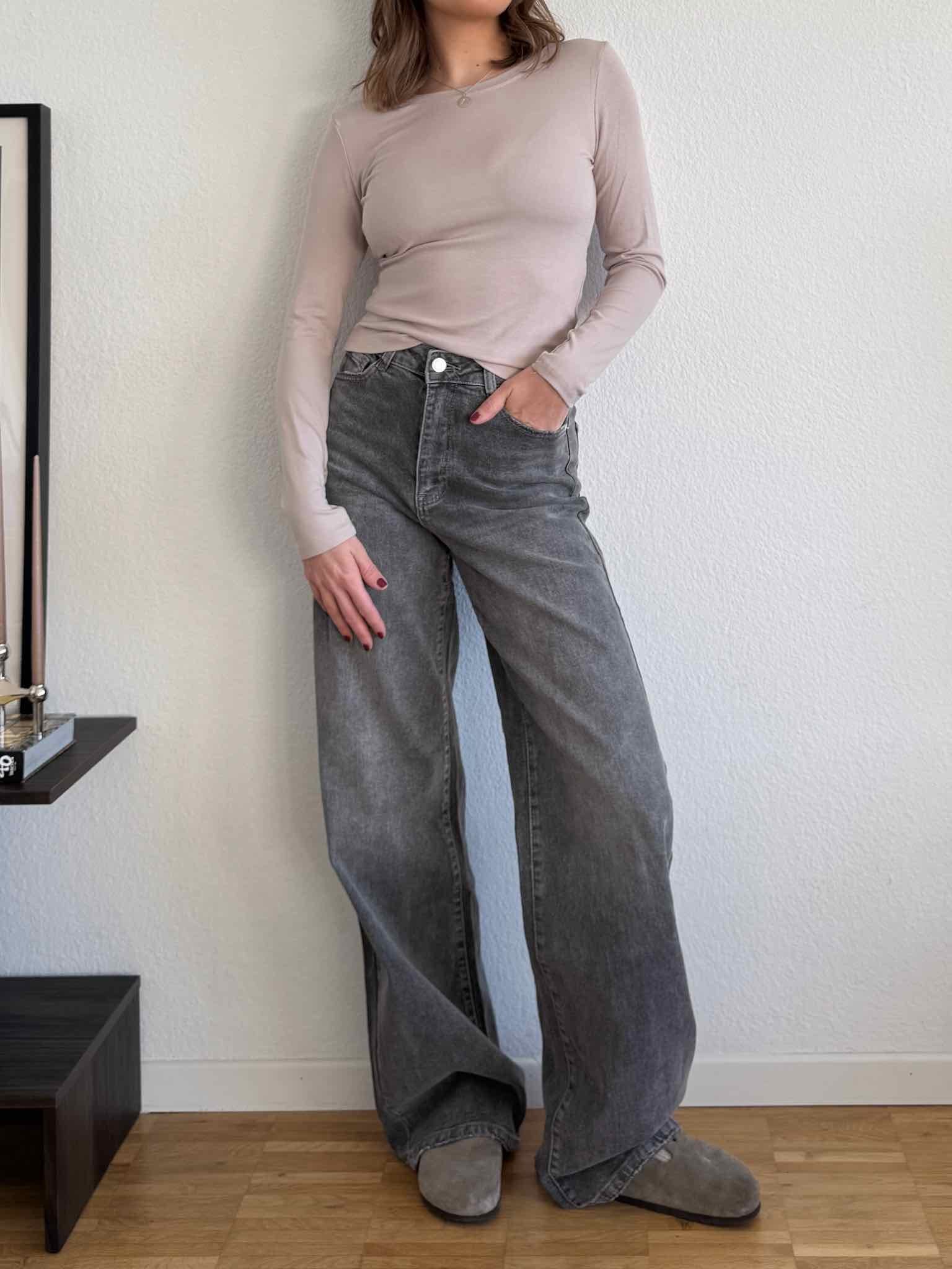 Extra Long Dad Fit Jeans für Damen in Grey von Maingold Basics