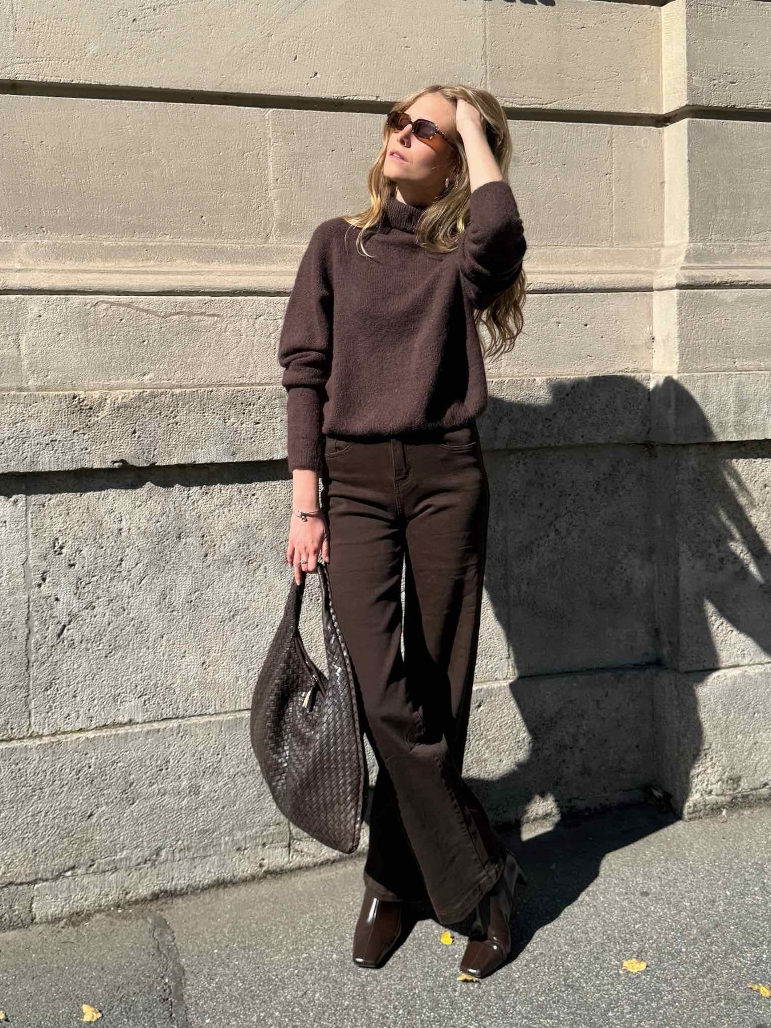 Baby Alpaka Rollkragenpullover für Damen in Chocolate von Maingold Basics