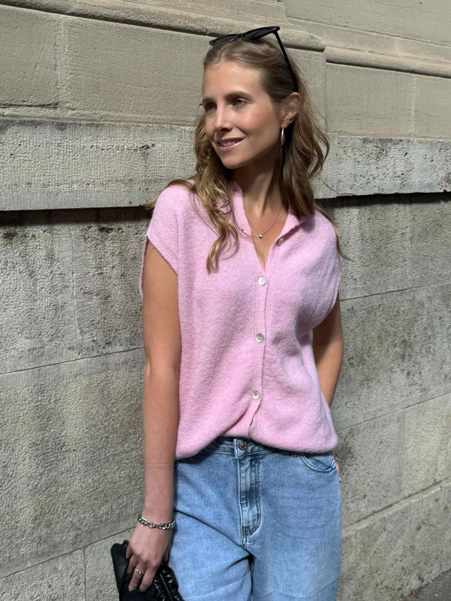 Baby Alpaka Weste Rundhals für Damen in Baby Pink von Maingold Basics