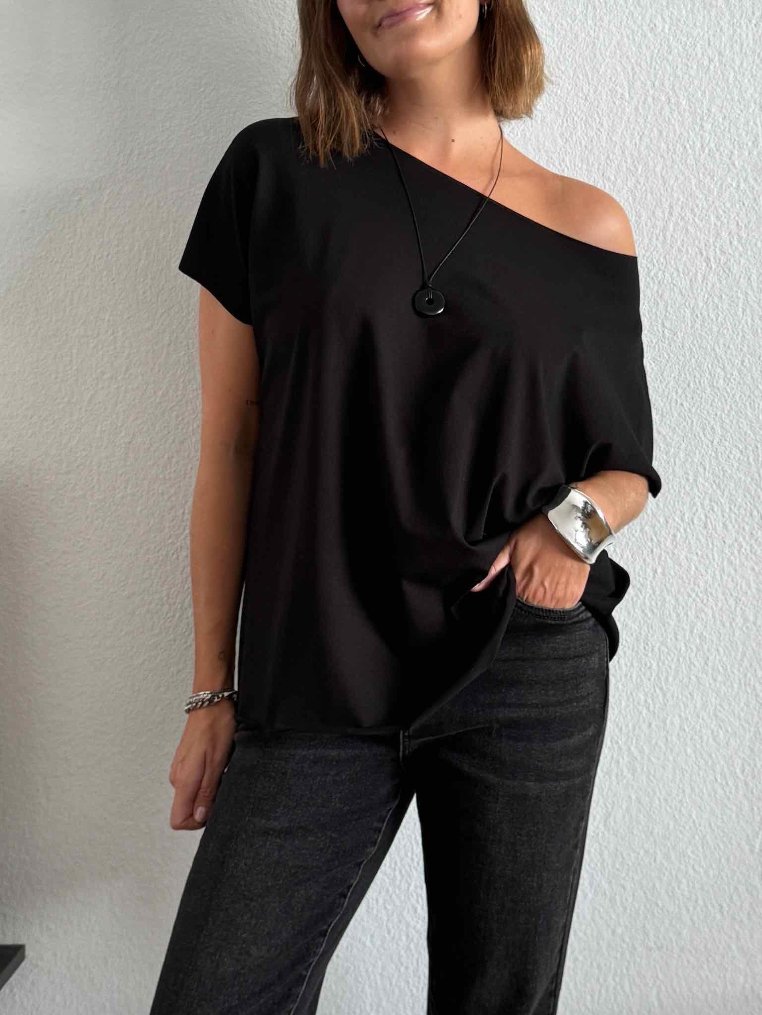 Basic Cutted T-Shirt für Damen in Black von Maingold Basics