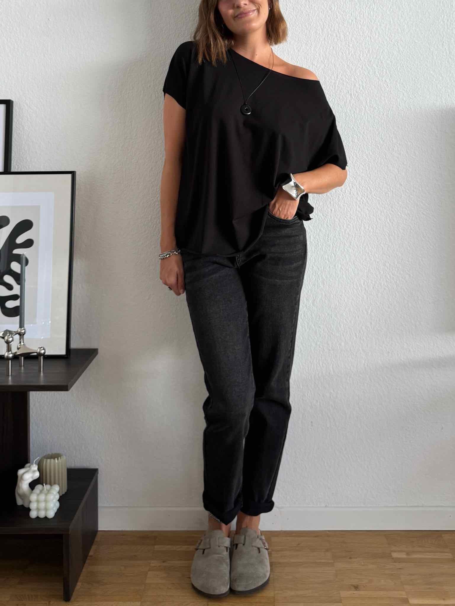 Basic Cutted T-Shirt für Damen in Black von Maingold Basics