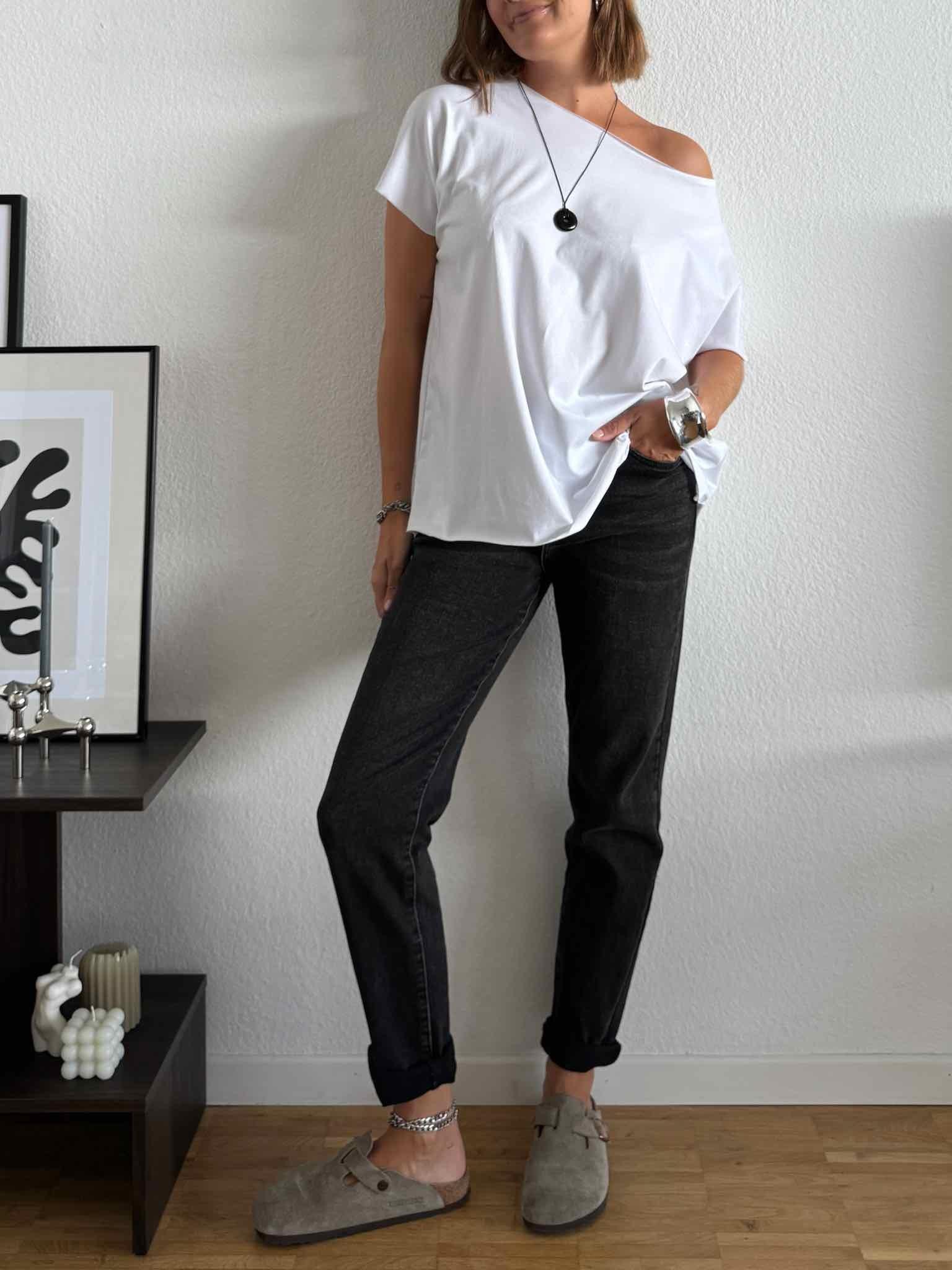 Basic Cutted T-Shirt für Damen in White von Maingold Basics