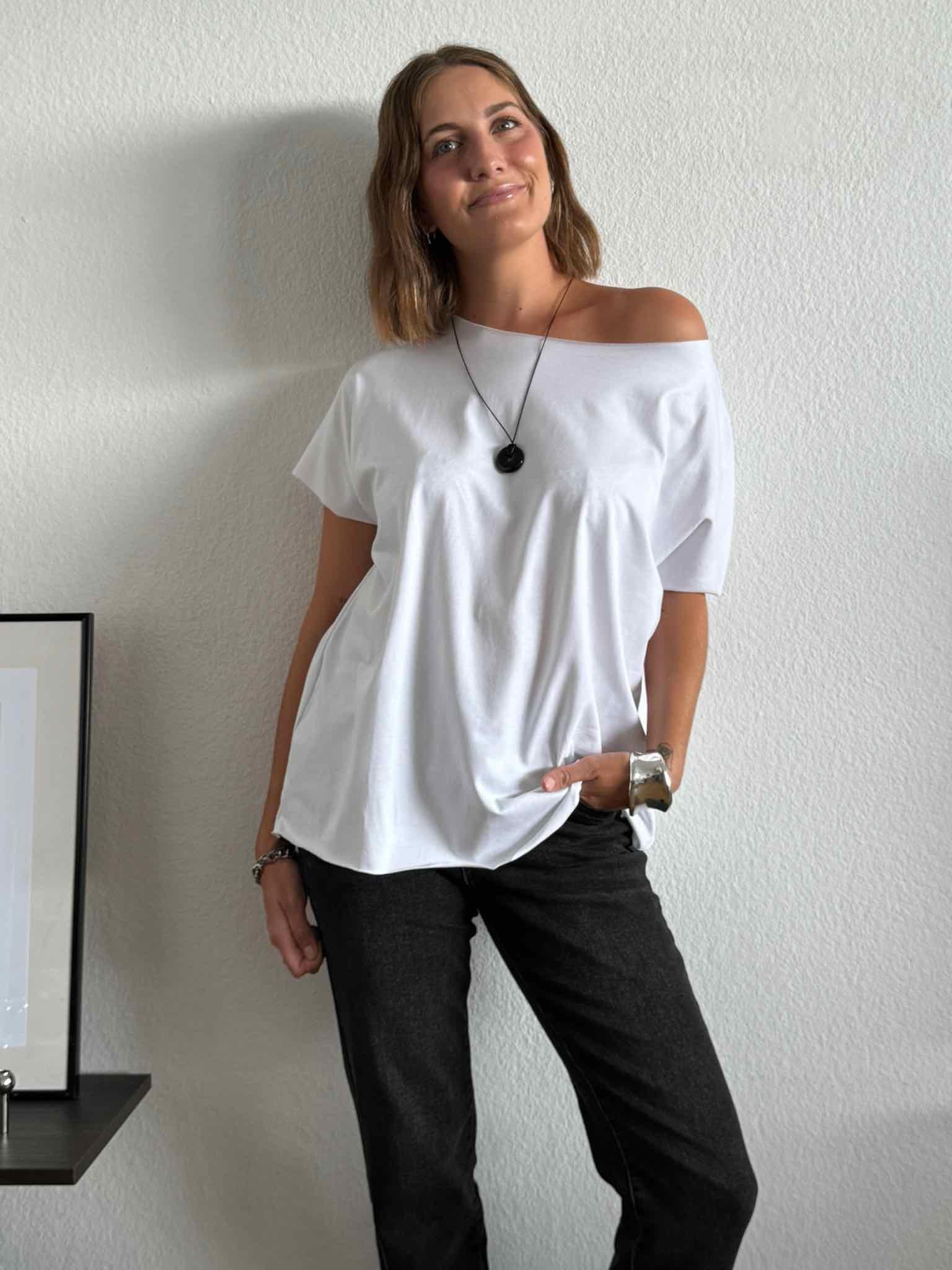 Basic Cutted T-Shirt für Damen in White von Maingold Basics